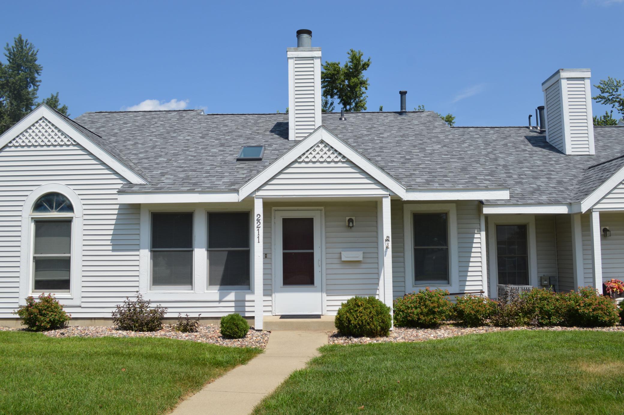 2211 Valleyhigh Drive NW — photo