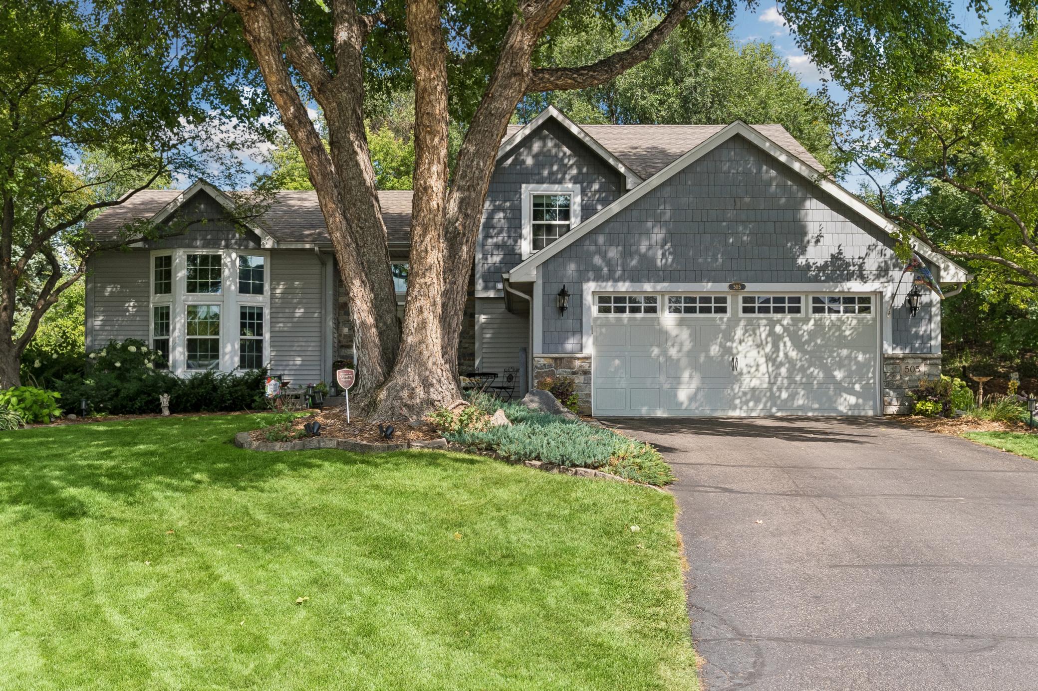 505 Severn Way — photo