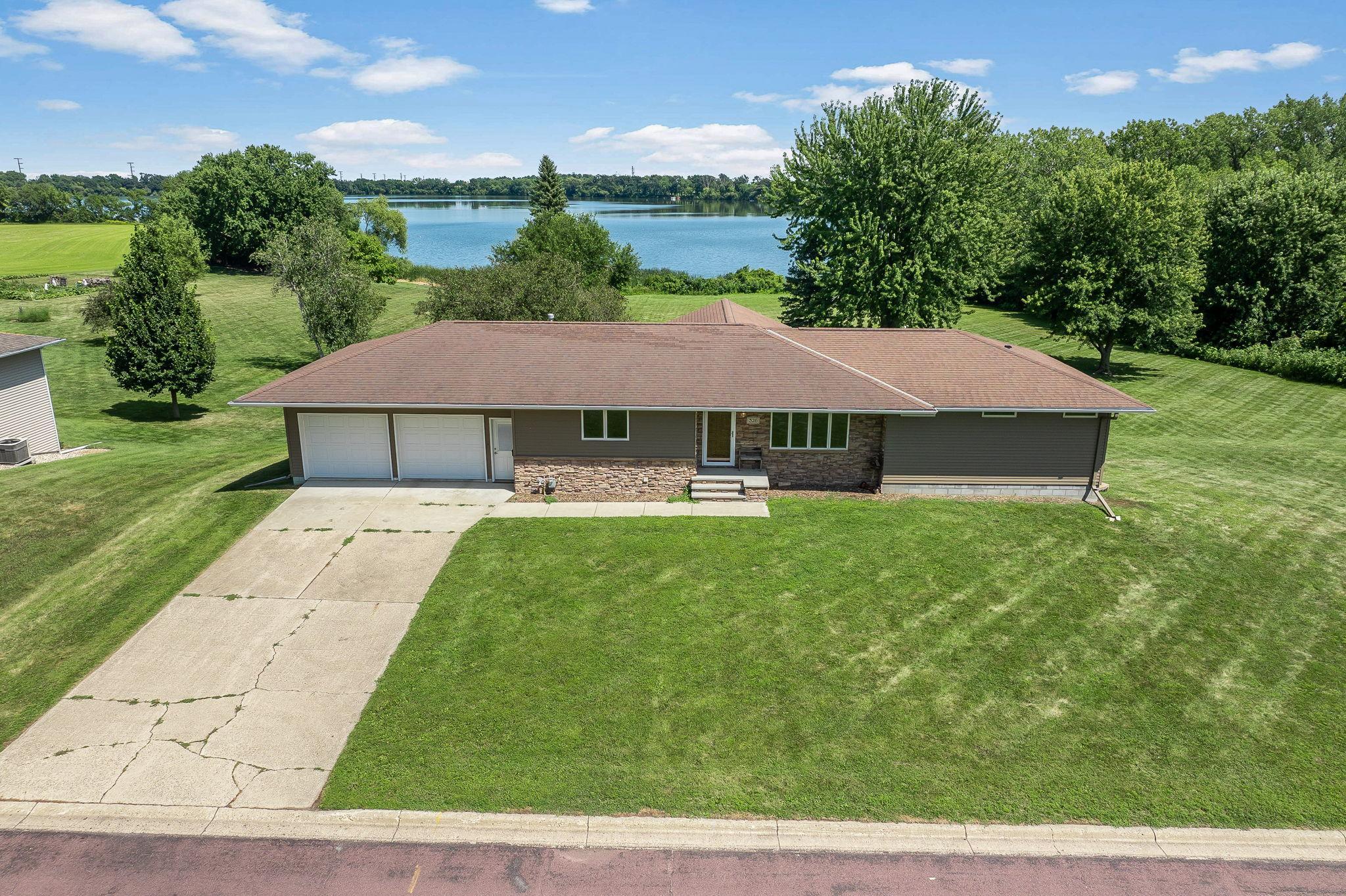 326 Fox Lake Avenue — photo
