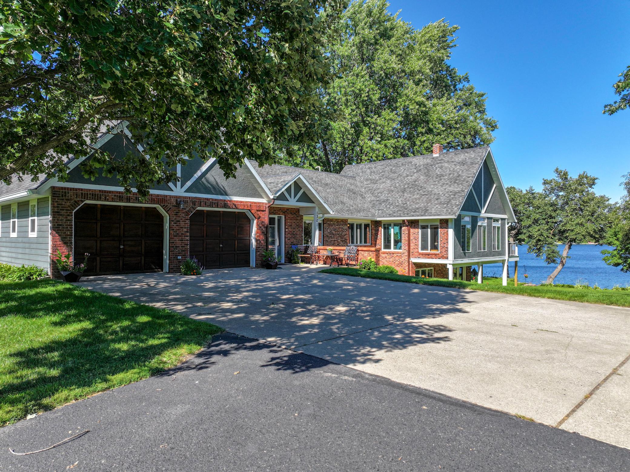 1301 Geneva Drive — photo