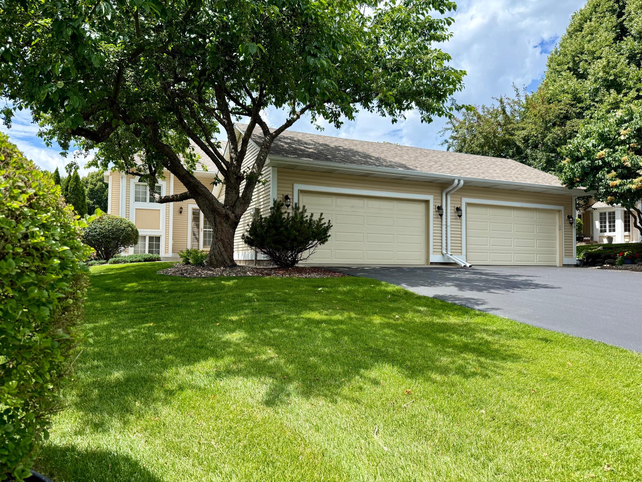 808 Winterberry Drive — photo