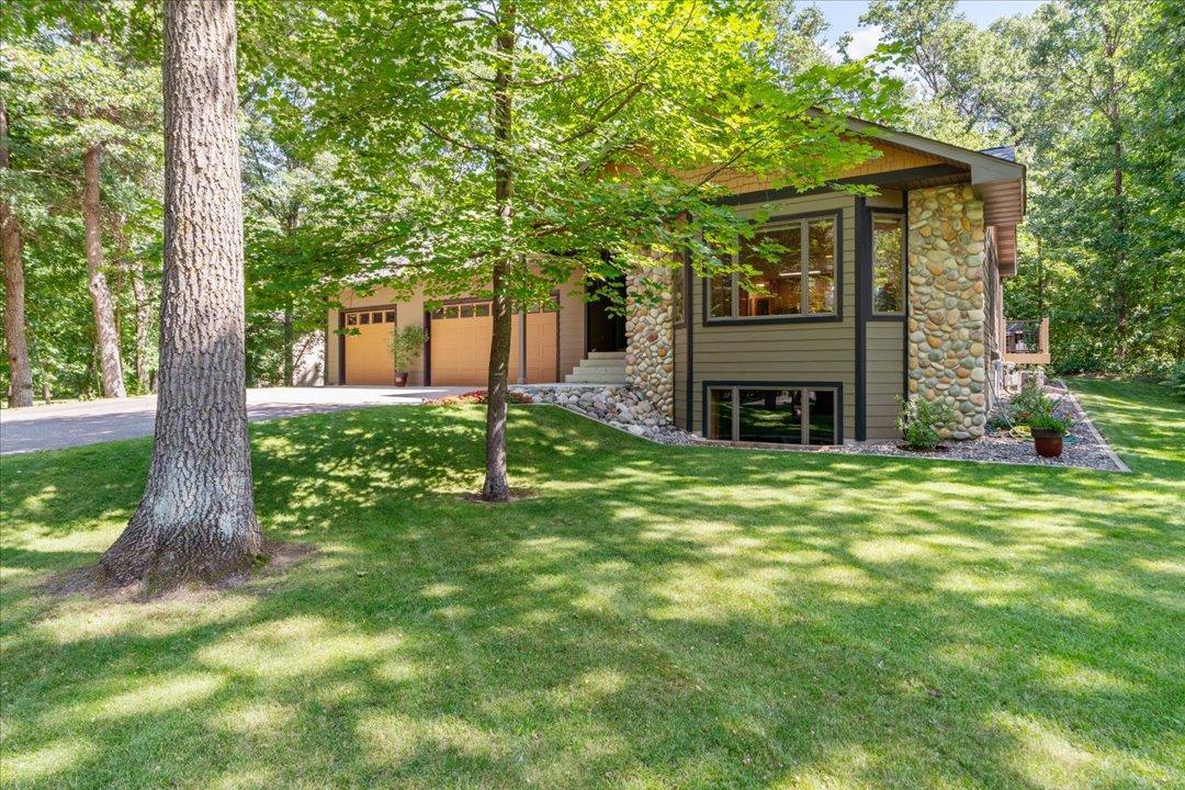 11808 Maplewood Drive SW — photo