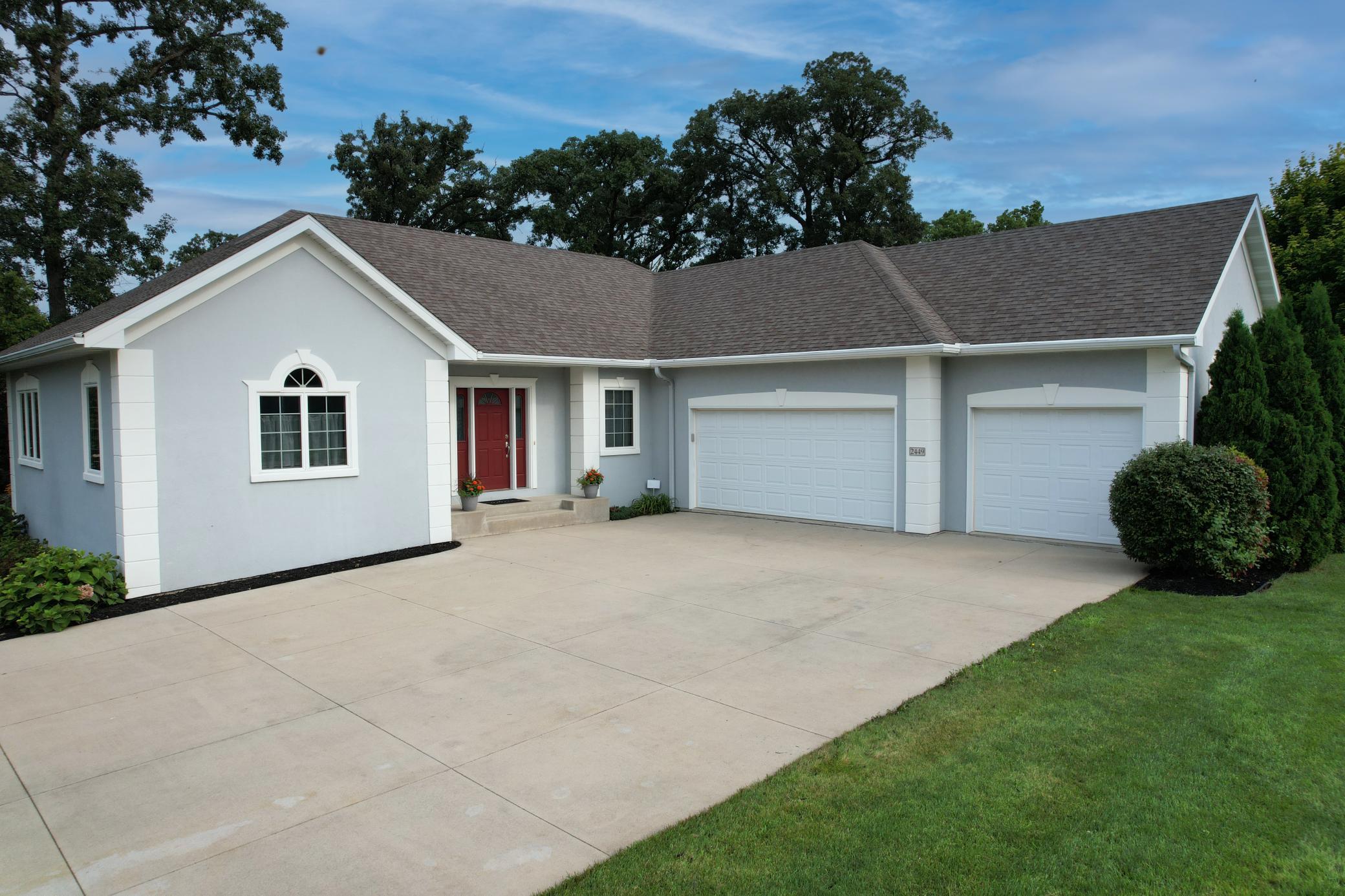 2449 Sand Trap Lane SE — photo