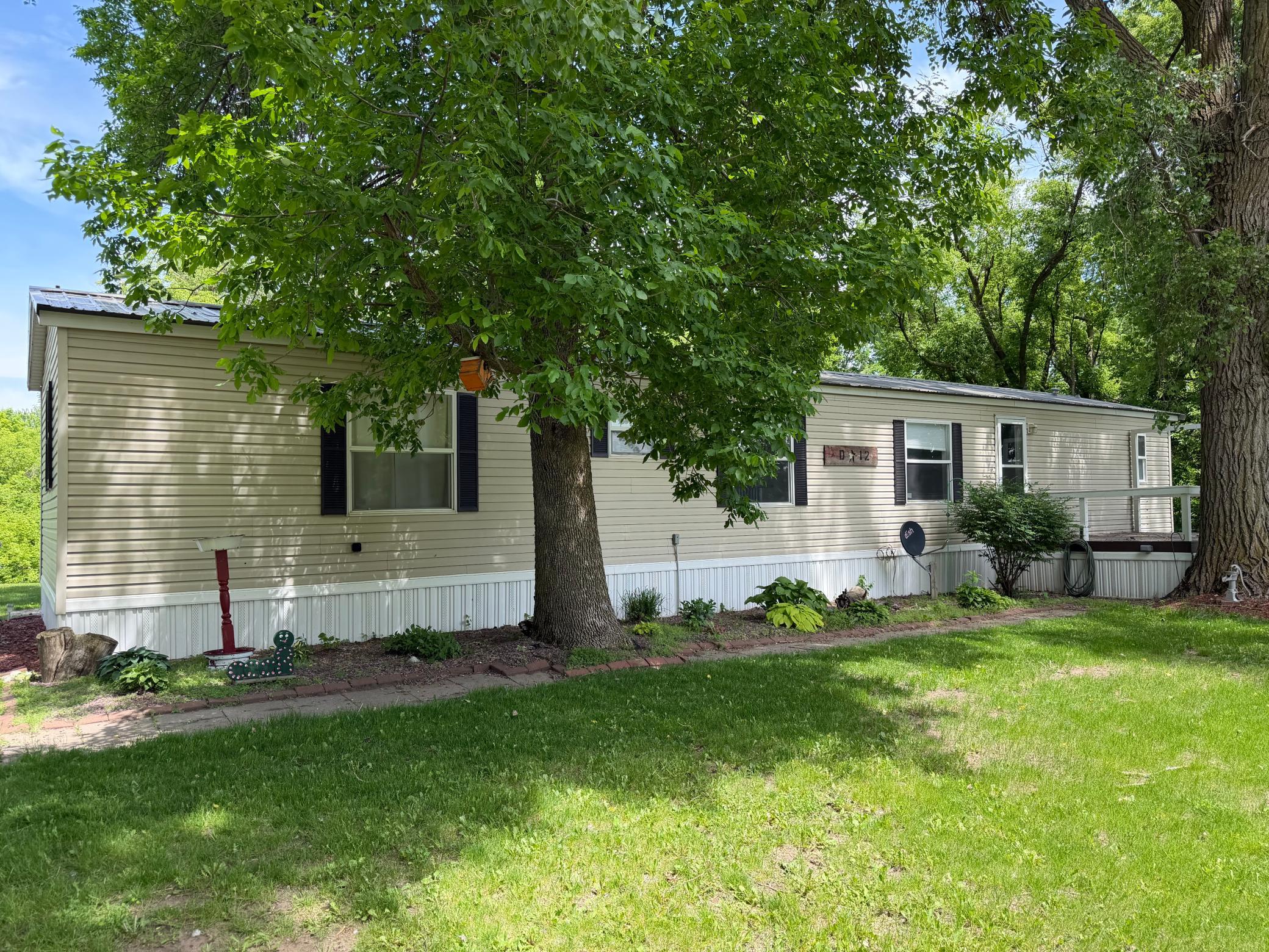 24102 Greenland Road D12 — photo