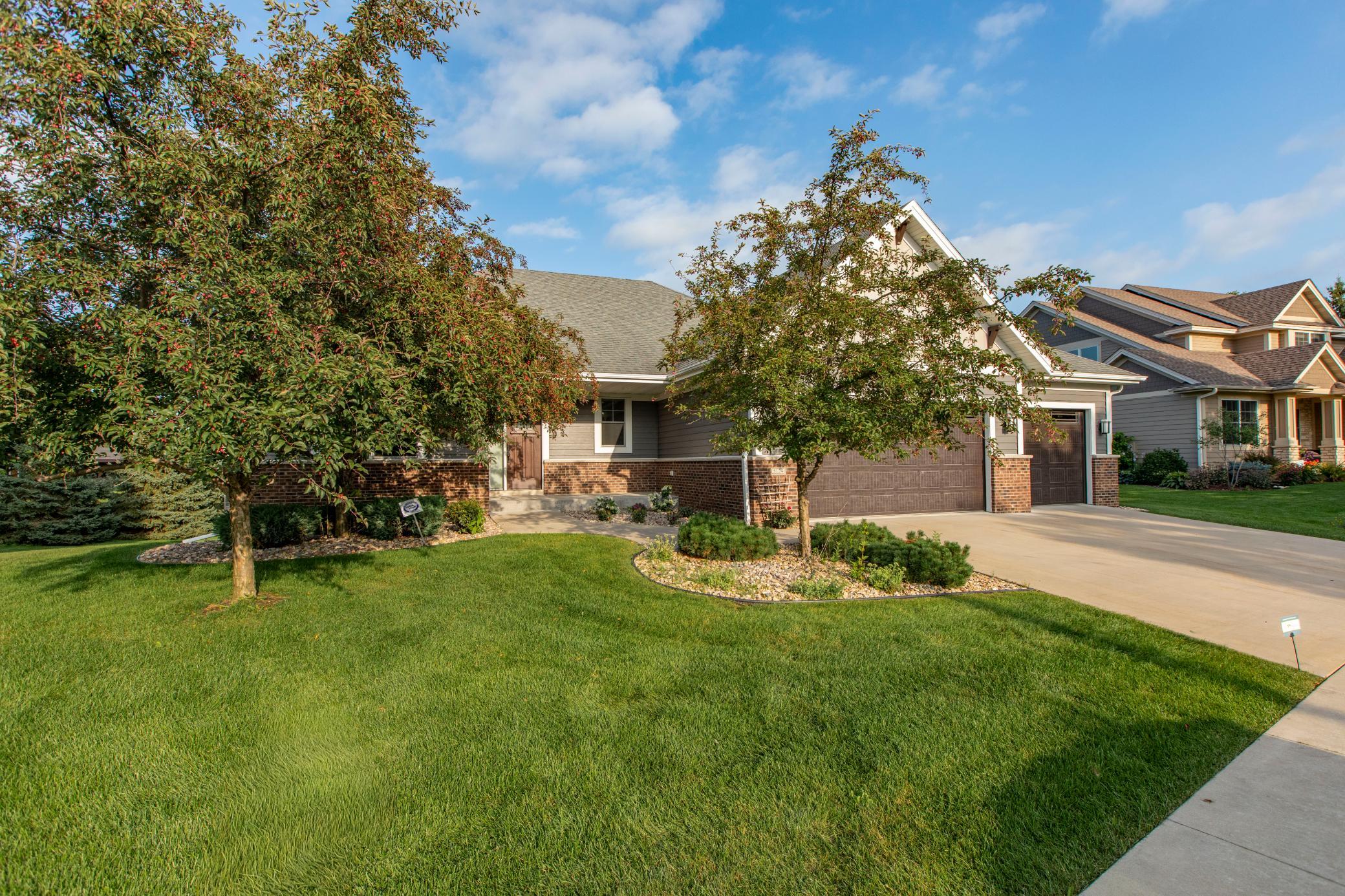 5124 Scenic Oak Drive SW, Rochester, MN 55902