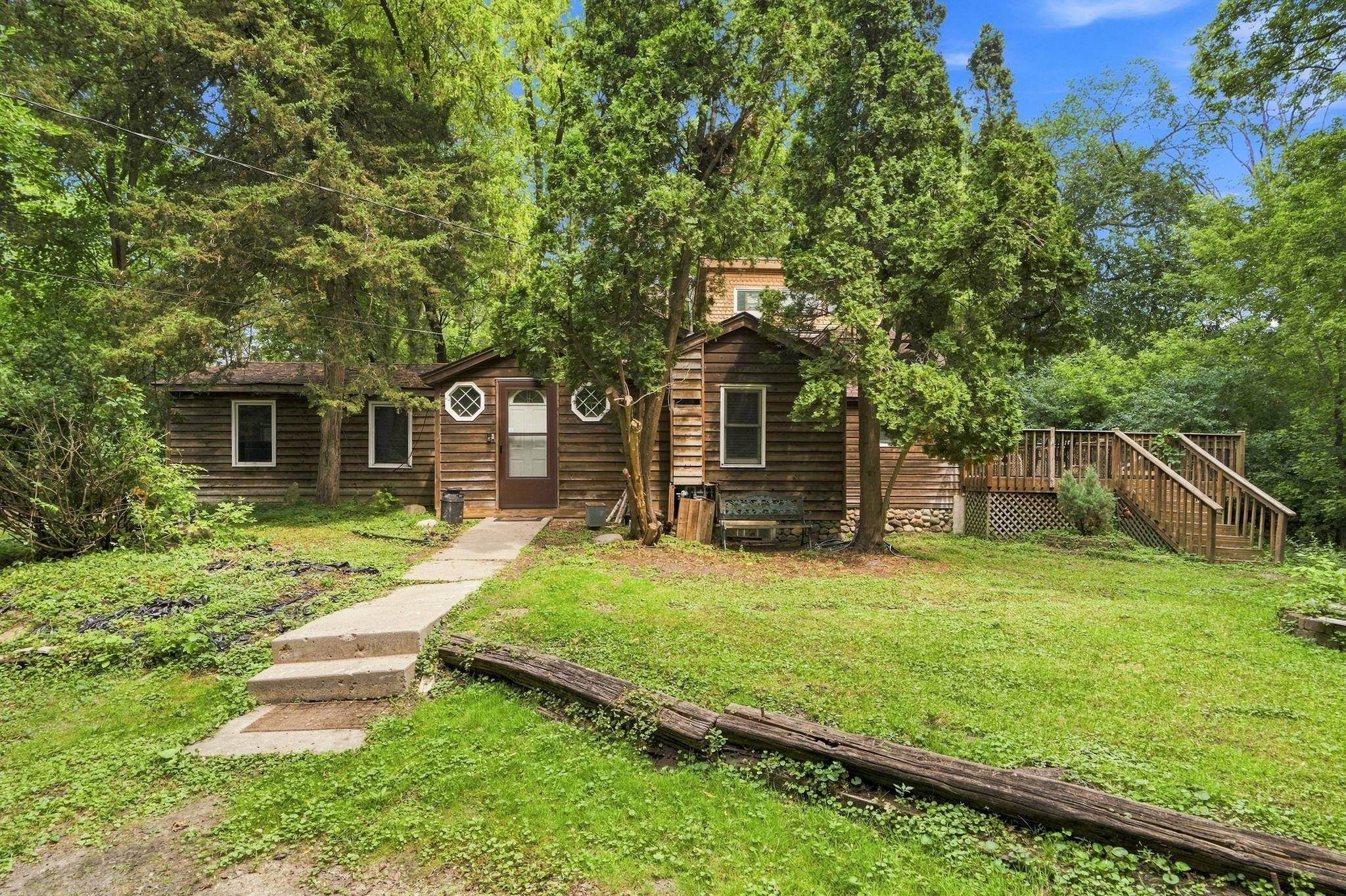 15320 Highwood Drive — photo