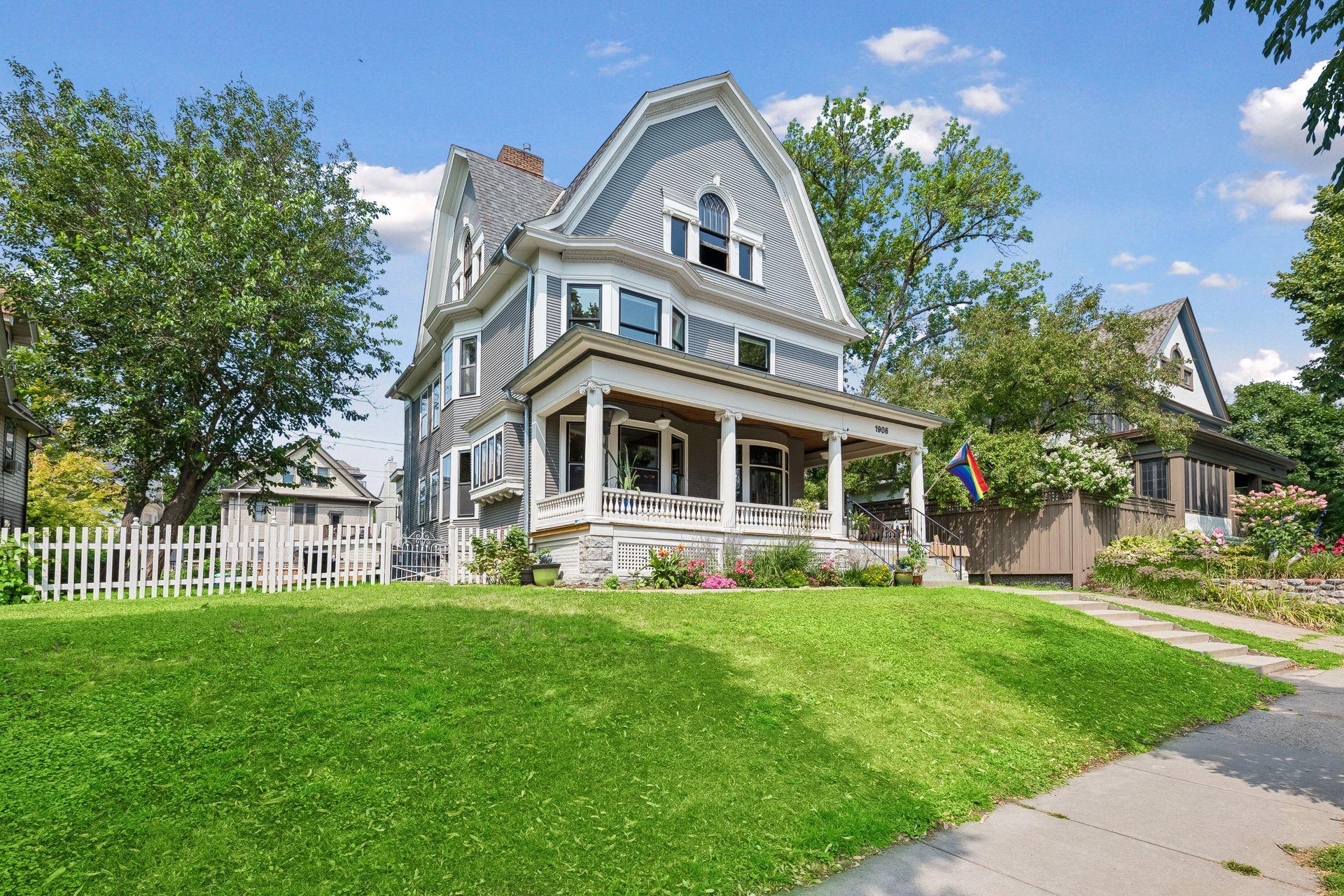 1906 Emerson Avenue S — photo
