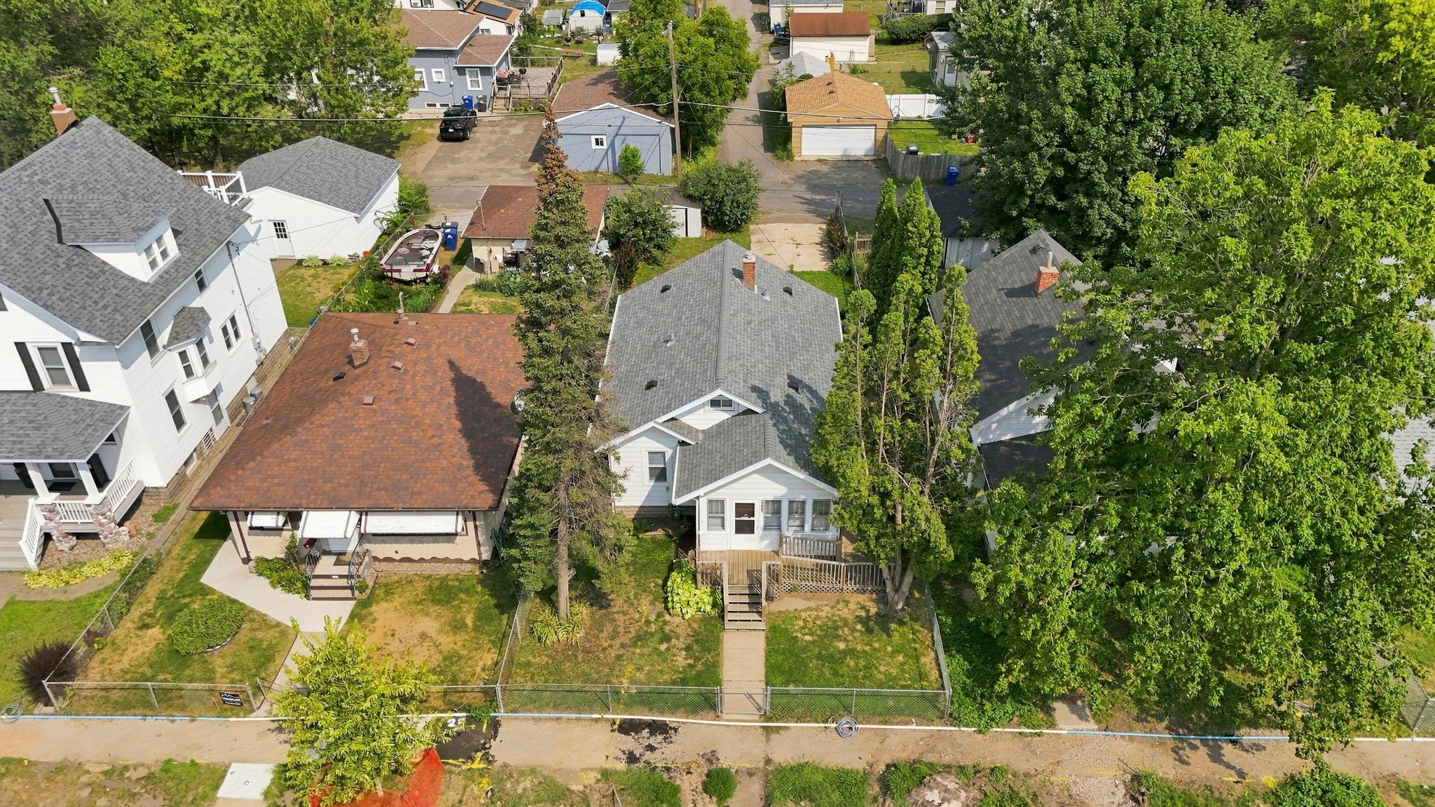 1006 Earl Street — photo