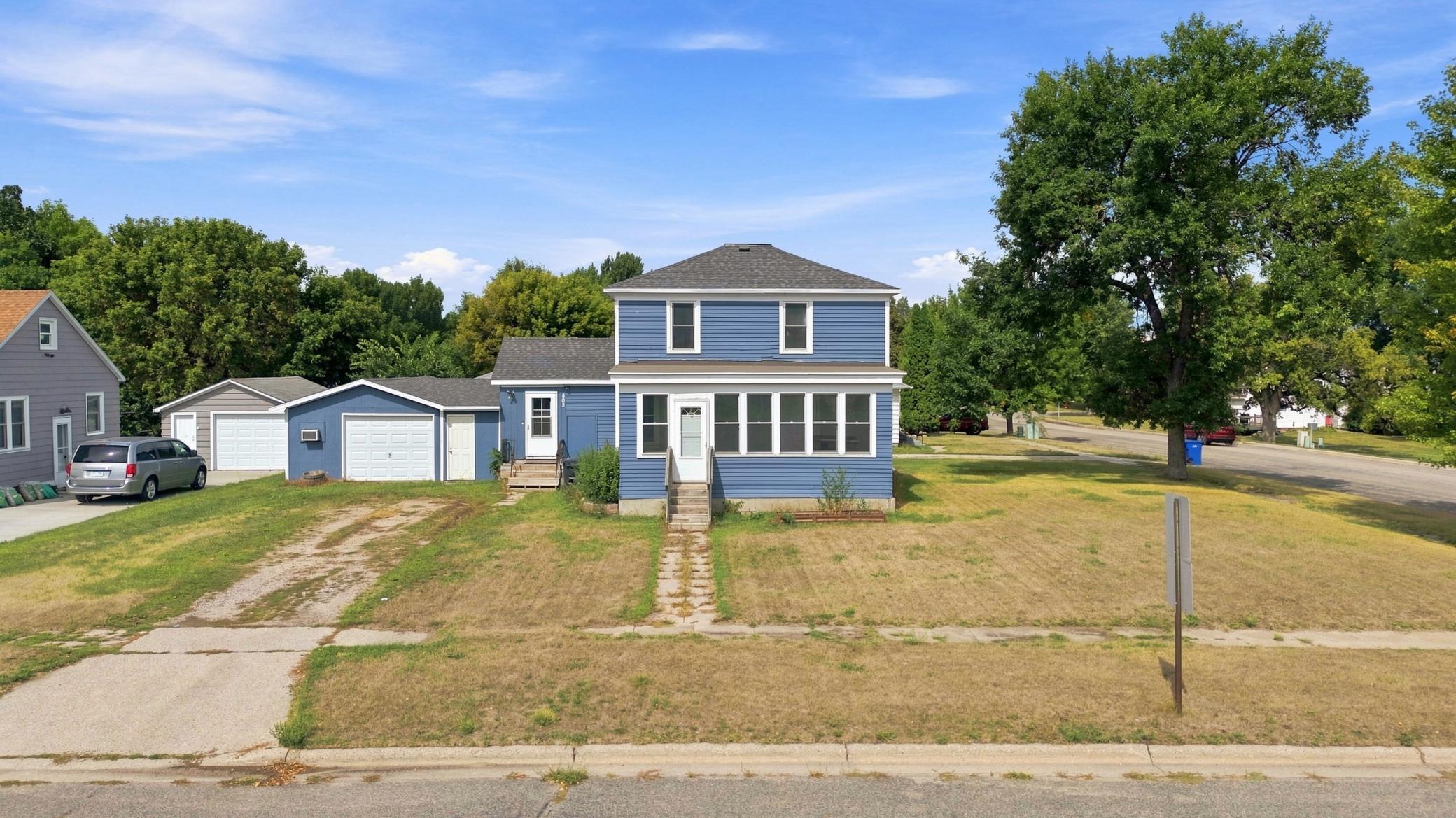 802 Hobart Street — photo