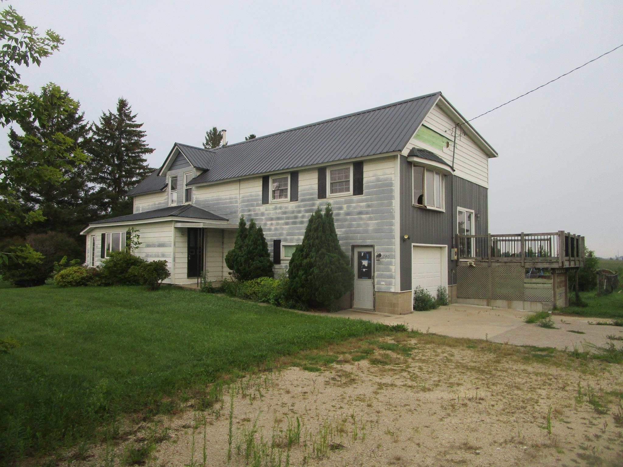 740 E Broadway, Plainview, MN 55964 — photo 2