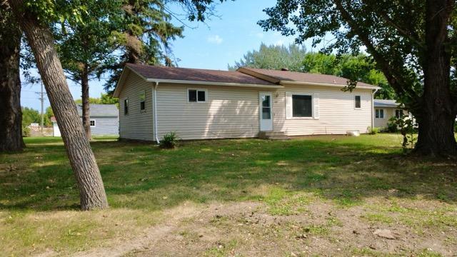 205 9th Avenue E, Lisbon, ND 58054 — photo 3