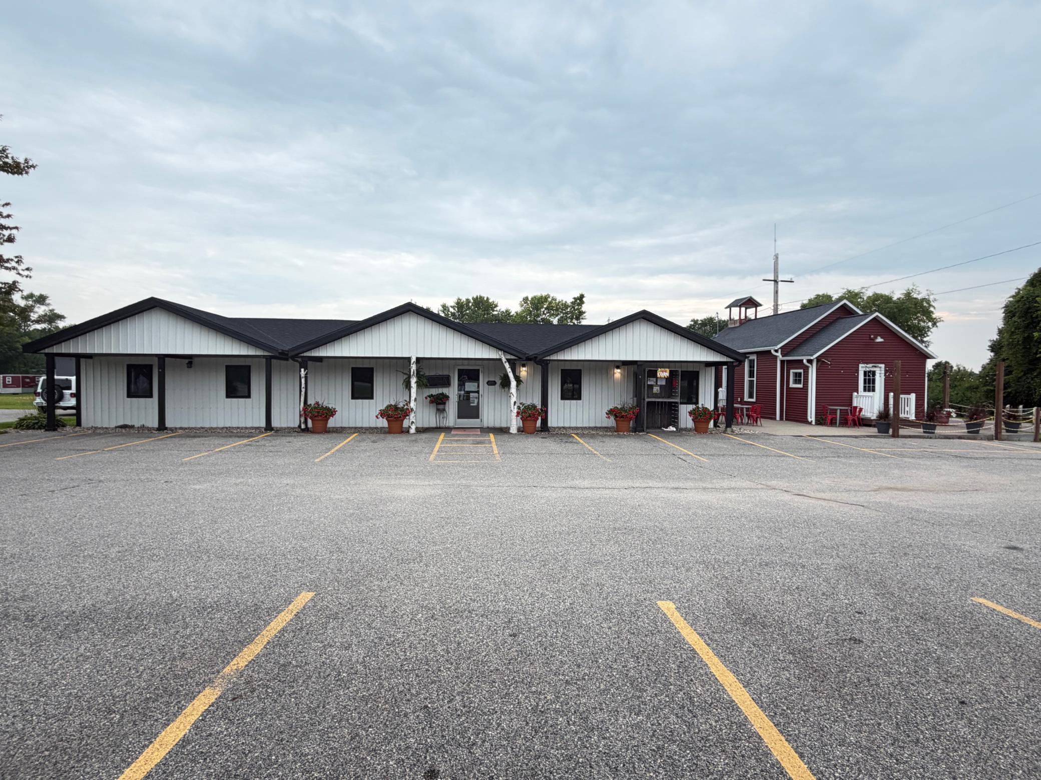 410 State Highway 60 W — photo