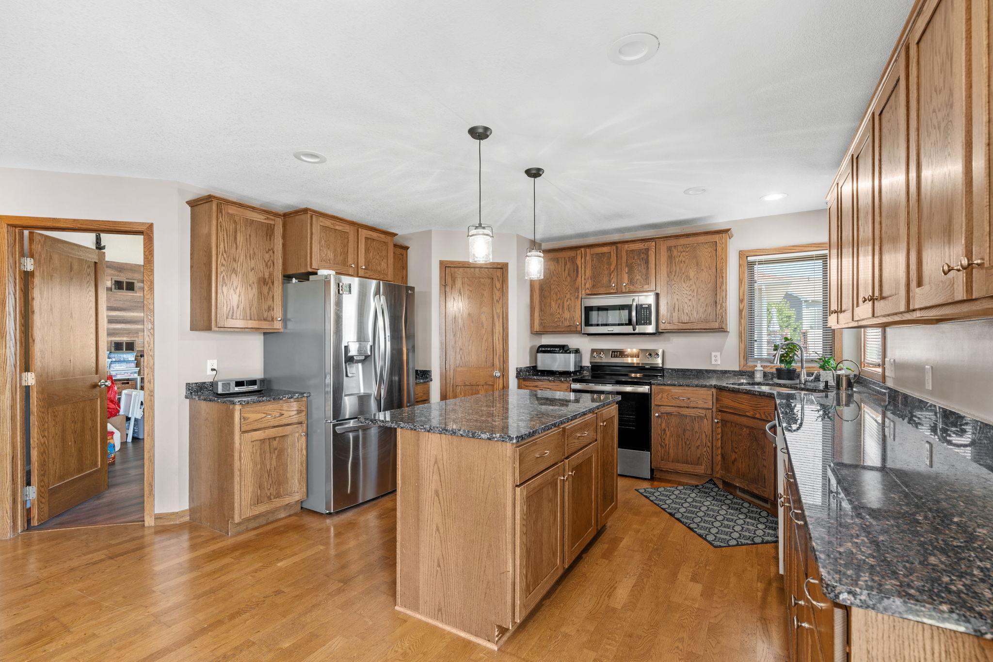 930 Aspen Circle — photo