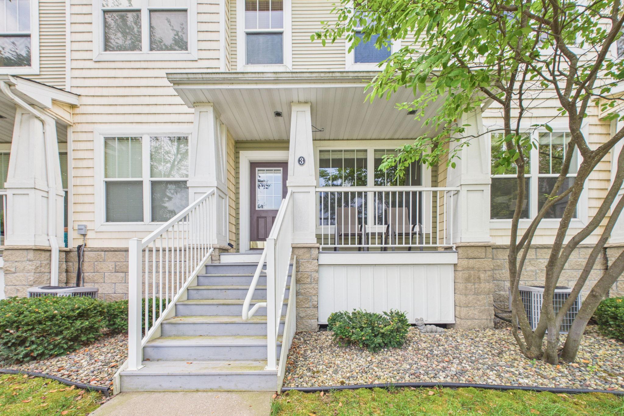 1240 County Road D E 3 — photo