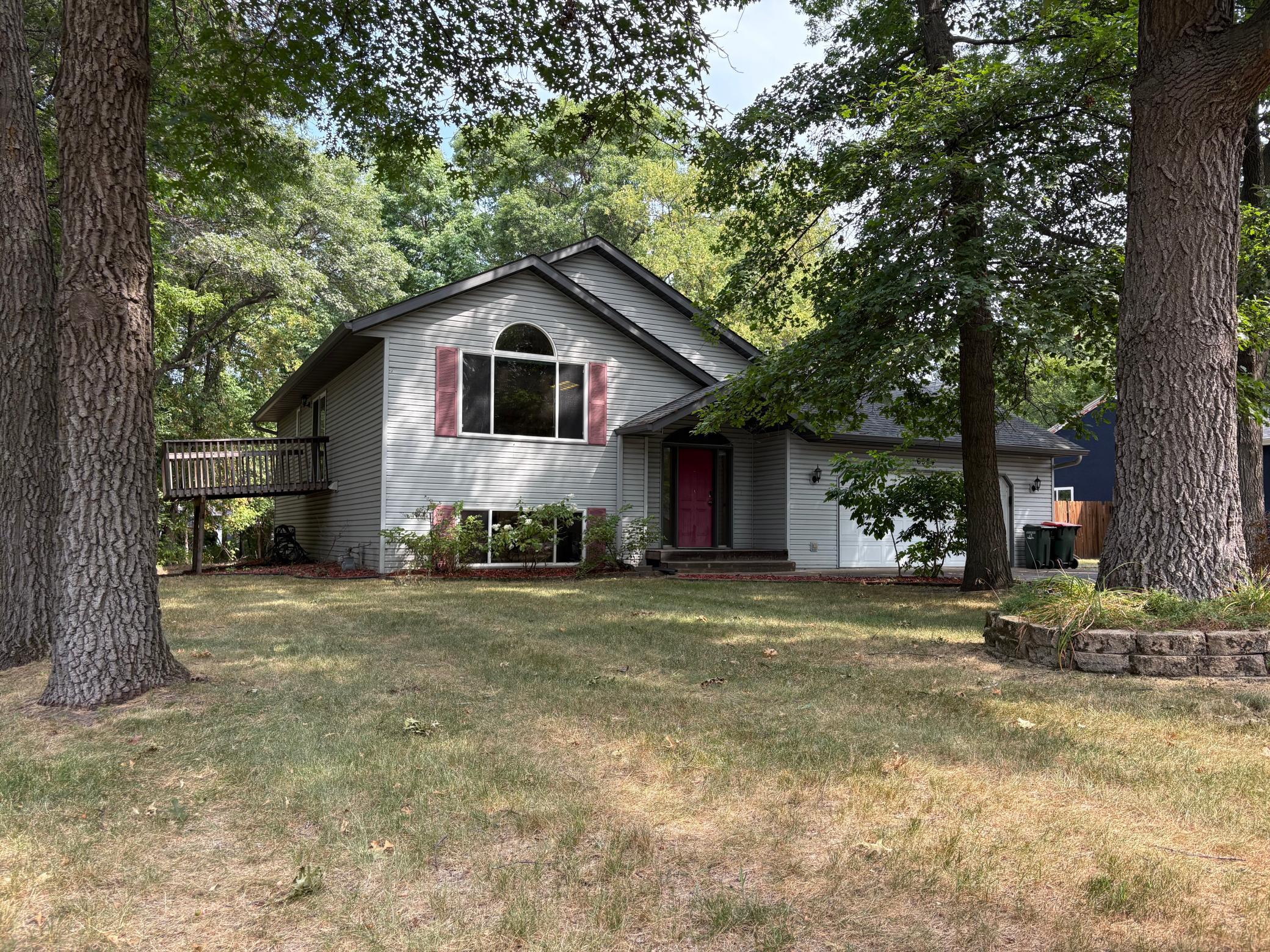 6584 Mary Street — photo
