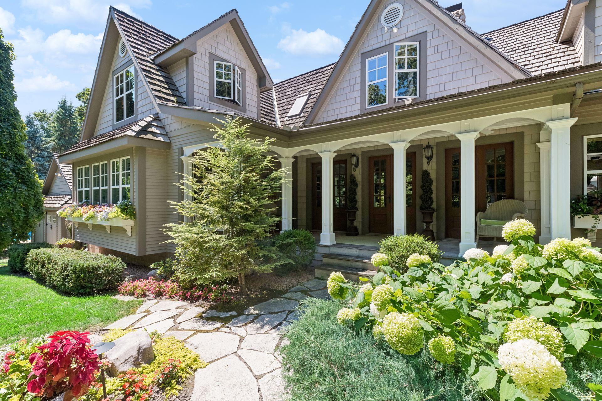 6880 Lotus Trail — photo