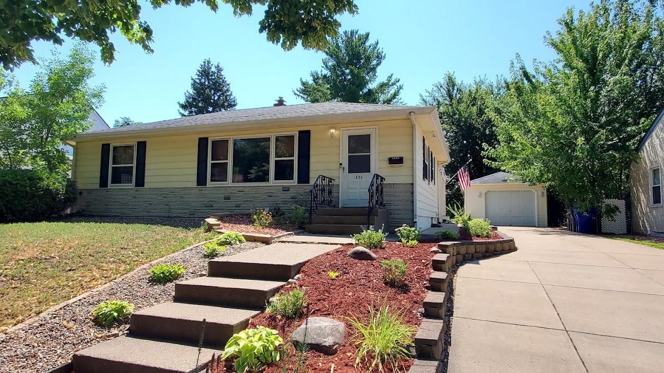 1696 Conway Street — photo