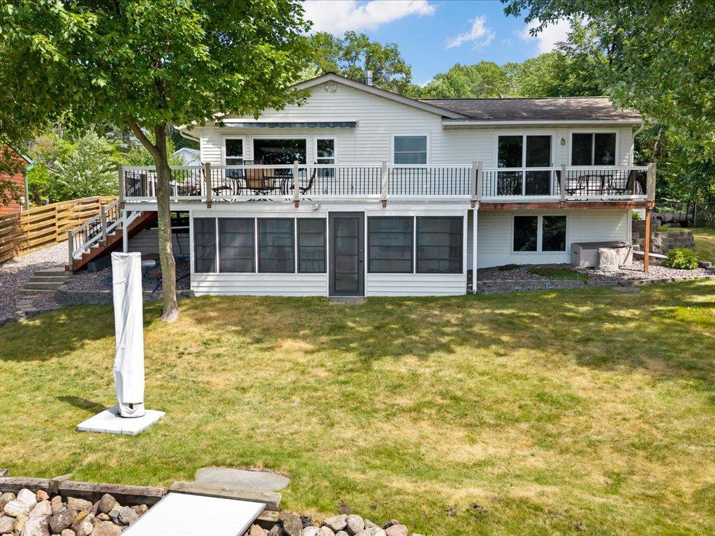 15809 Pine Shores Road — photo