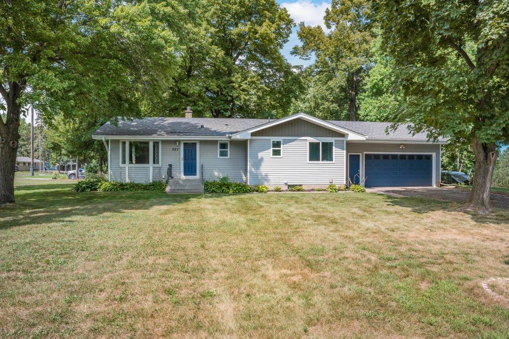 727 Tanglewood Drive — photo