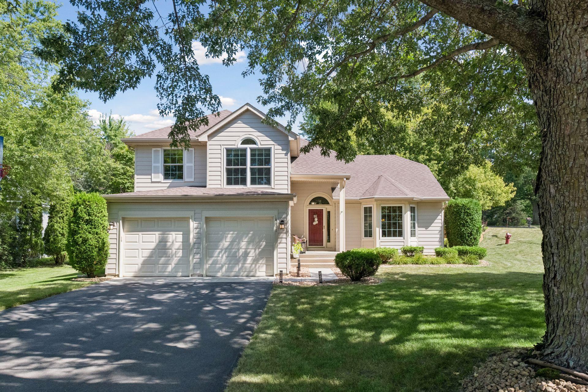 6601 Arlington Court — photo