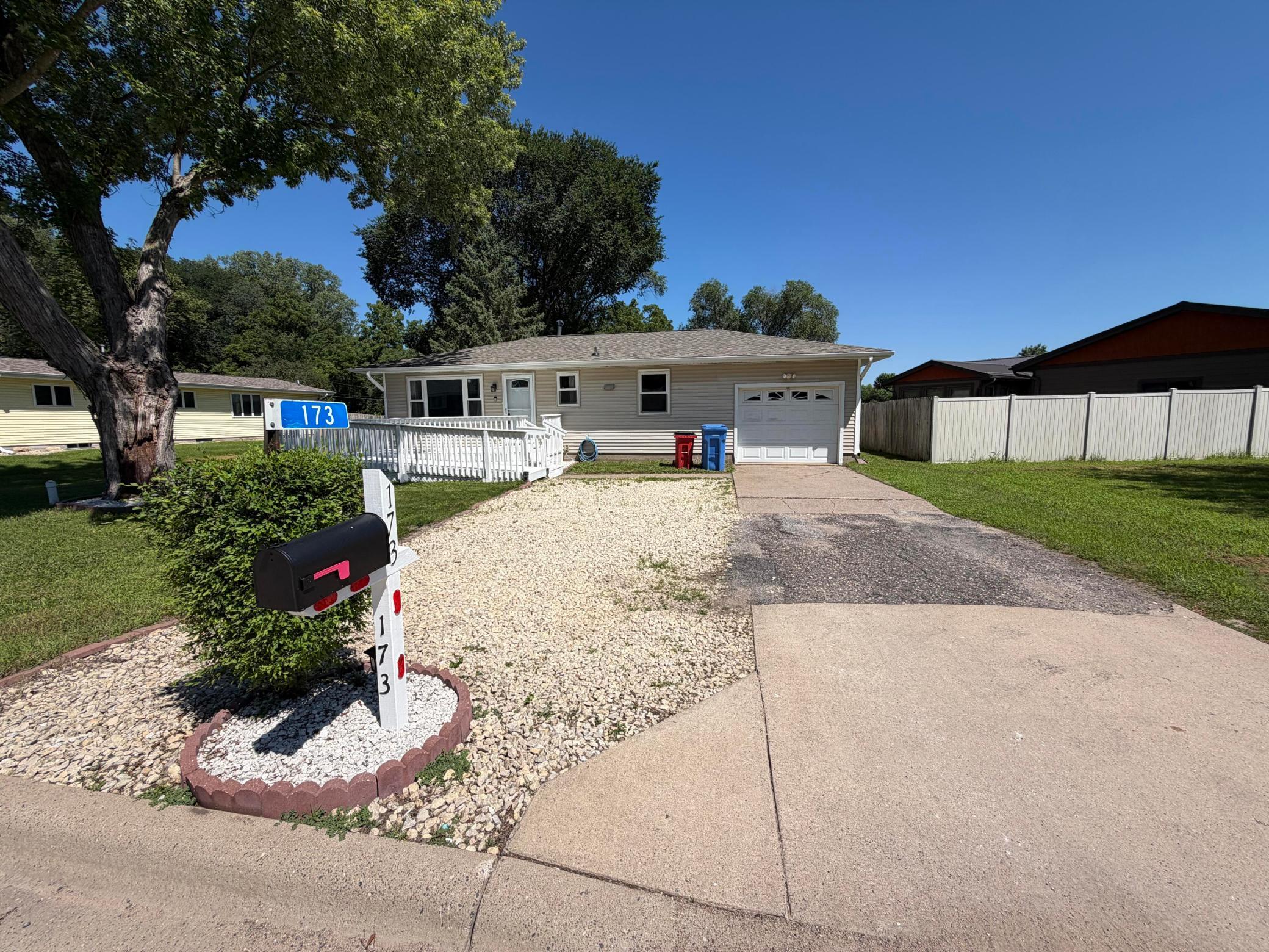 173 Sunrise Drive — photo