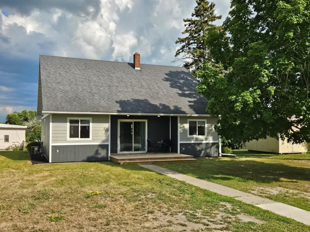 106 Red Lake Avenue SW — photo