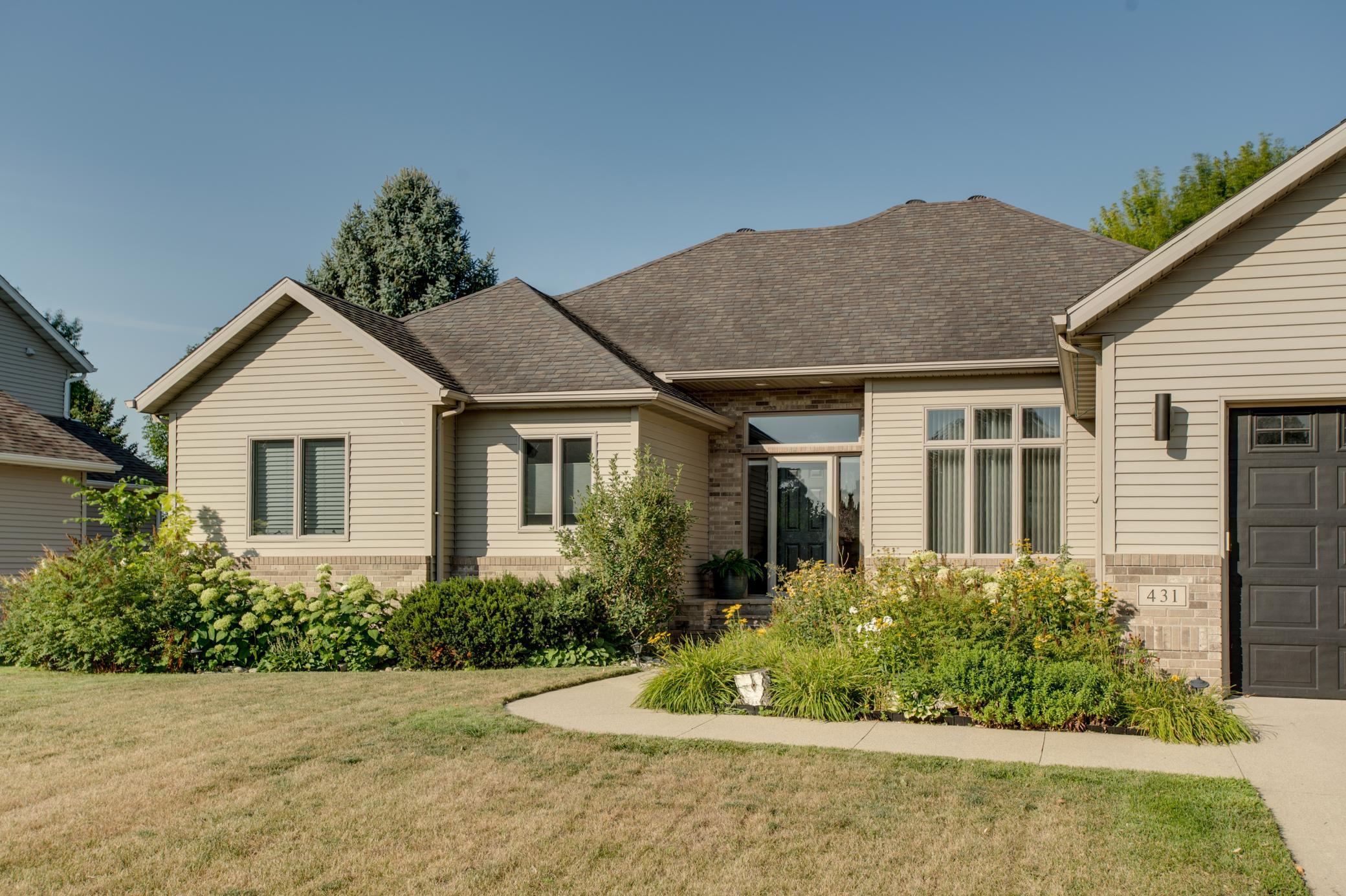 431 Clearview Court — photo