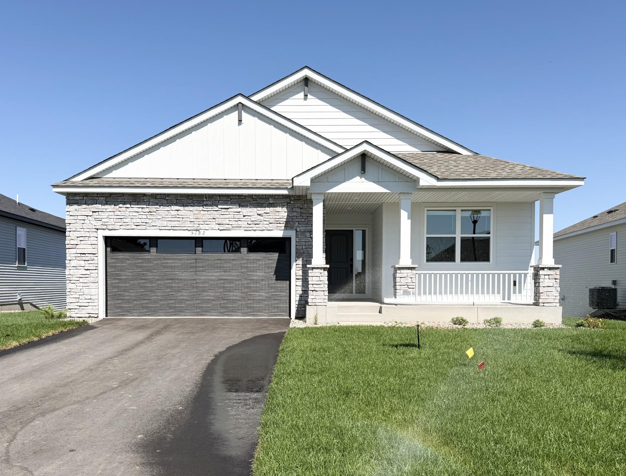 5182 Long Pointe Bay — photo