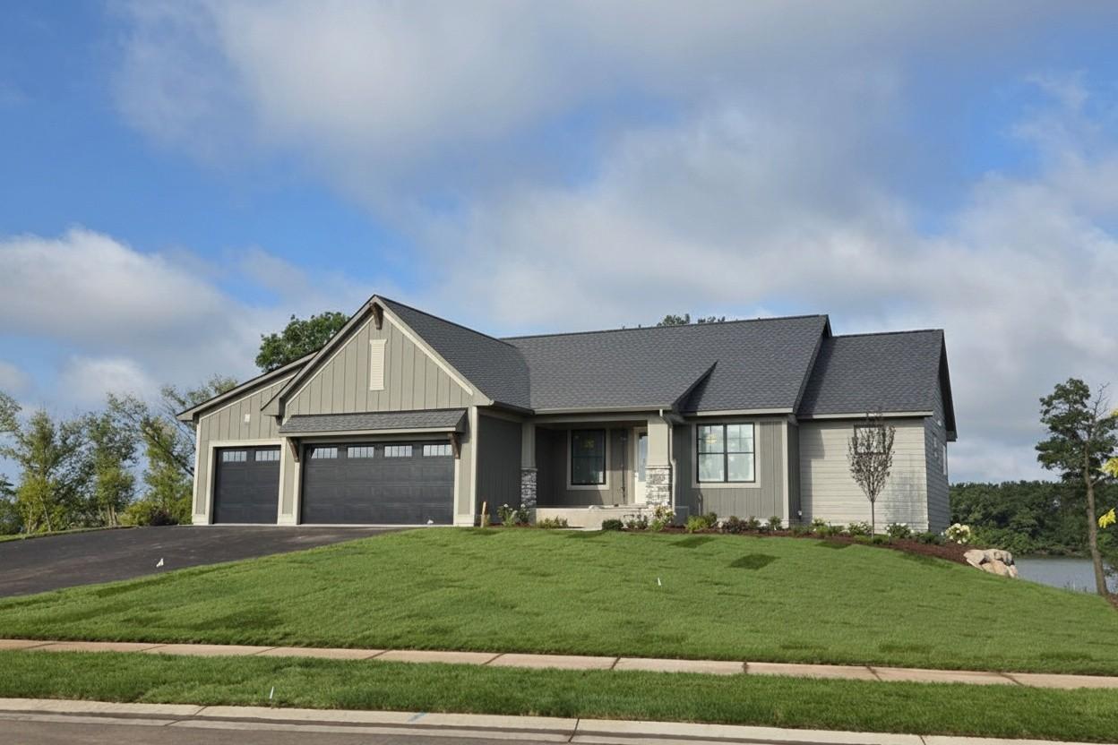 1053 Hart Lake Avenue — photo