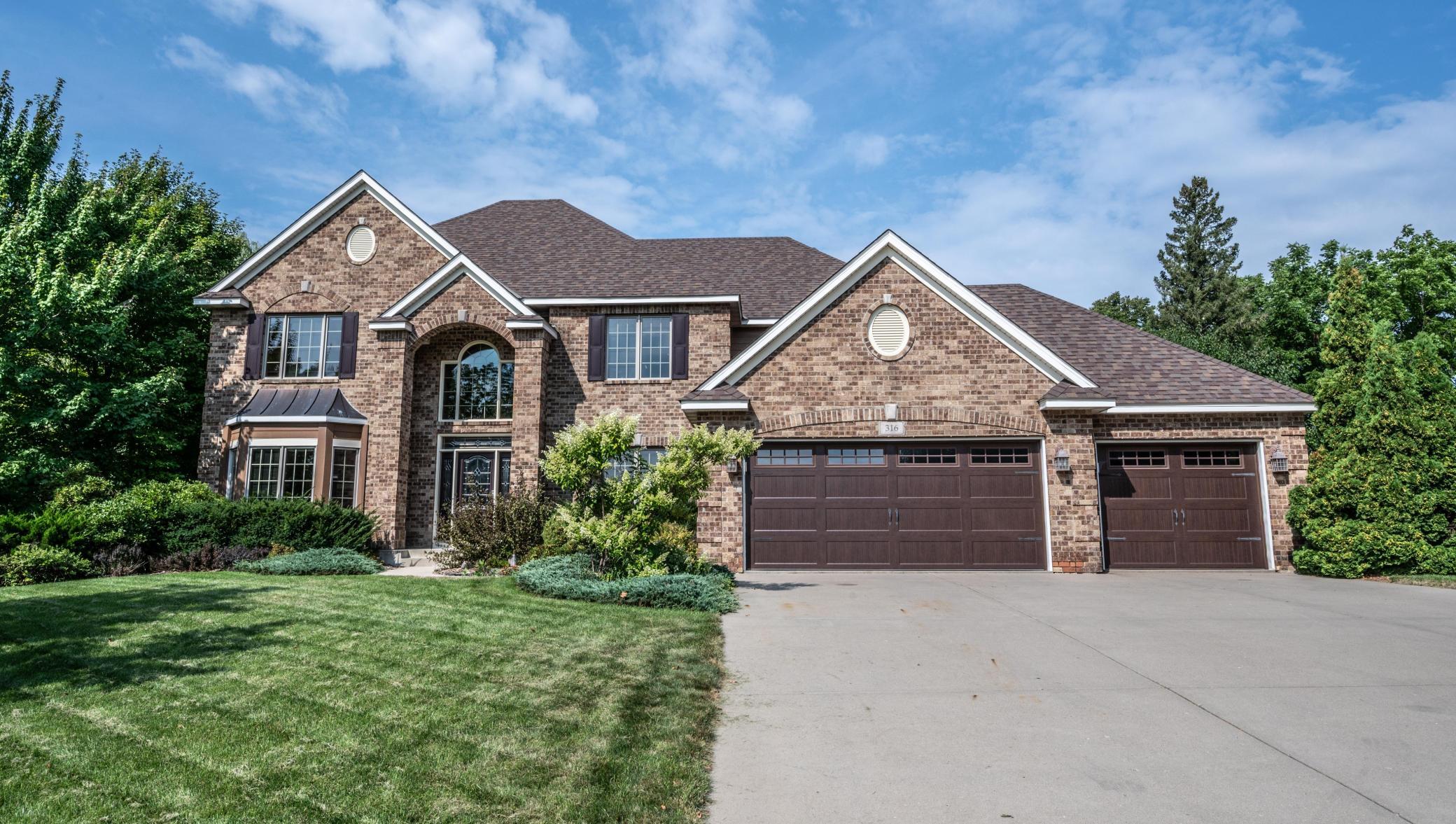 316 Arabian Drive — photo