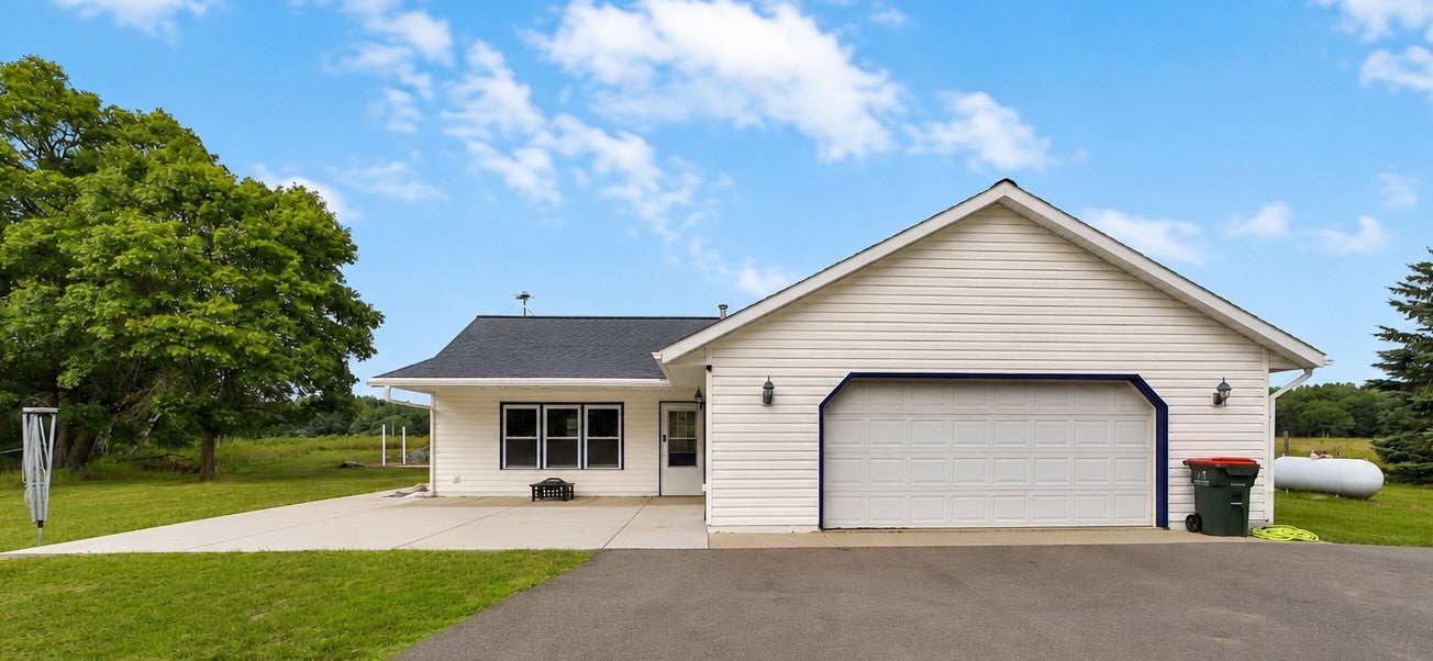 3736 Cedar Scenic Road — photo
