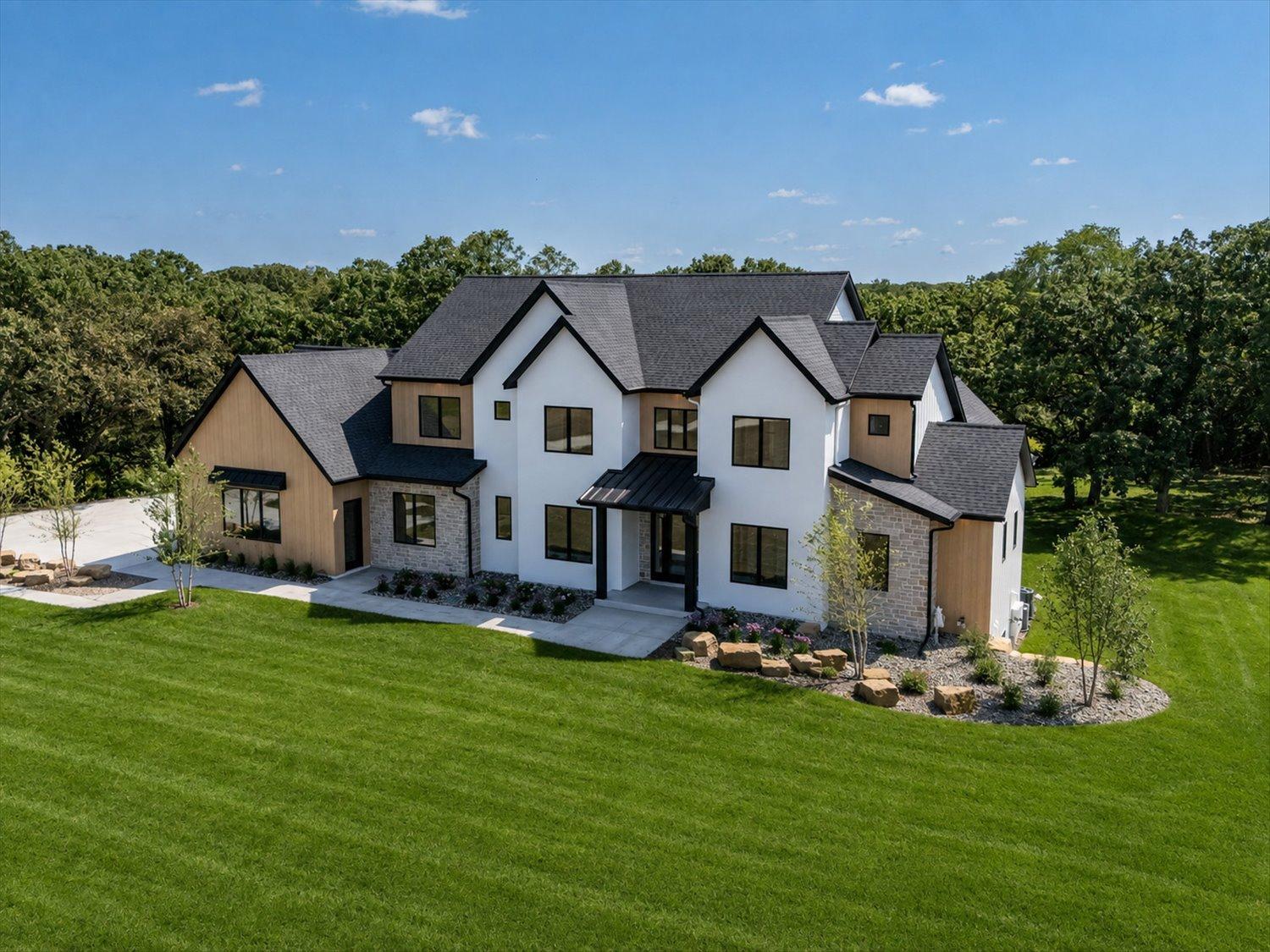 4608 Royal Oaks Lane SW — photo
