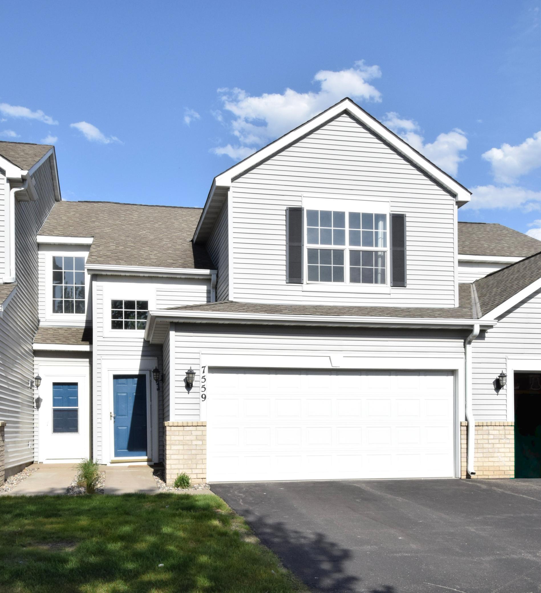 7559 Derby Lane — photo