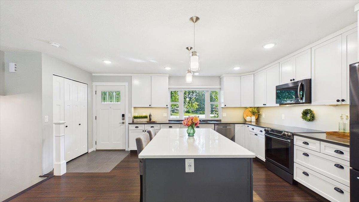 6479 Tomahawk Trail — photo