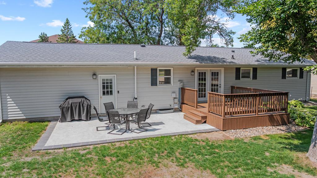 807 Hackberry Drive — photo