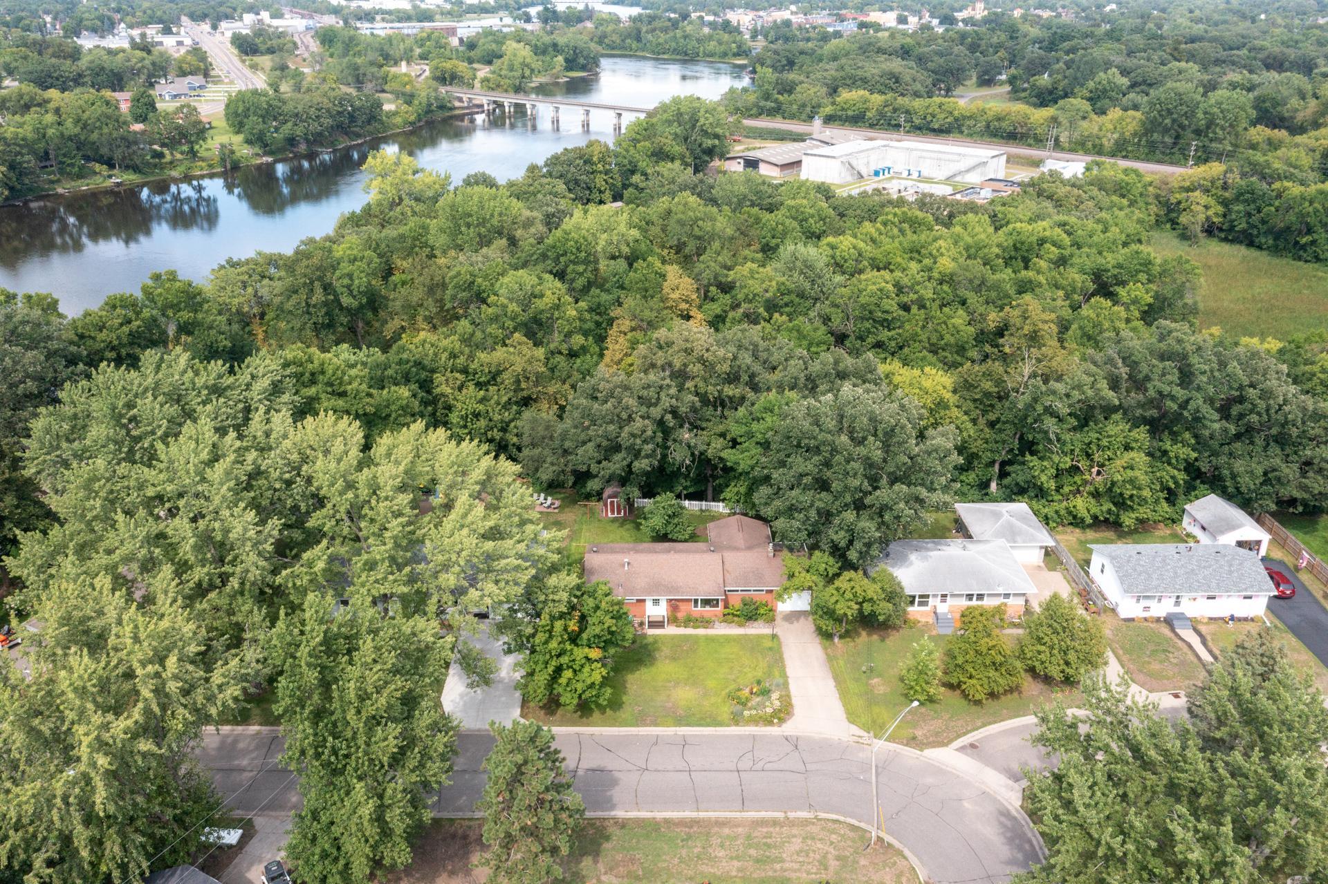 59 Edgewater Drive — photo