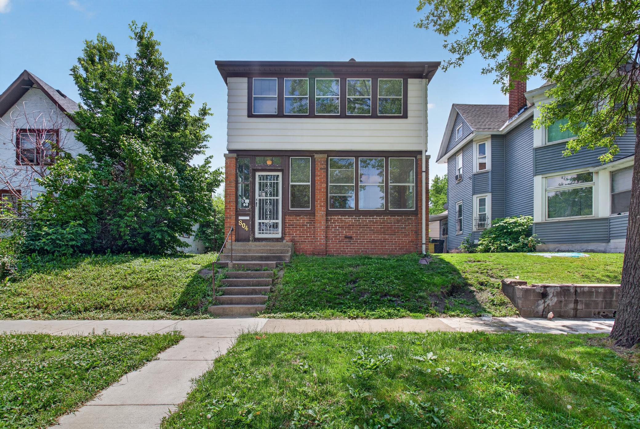 804 Sherburne Avenue — photo