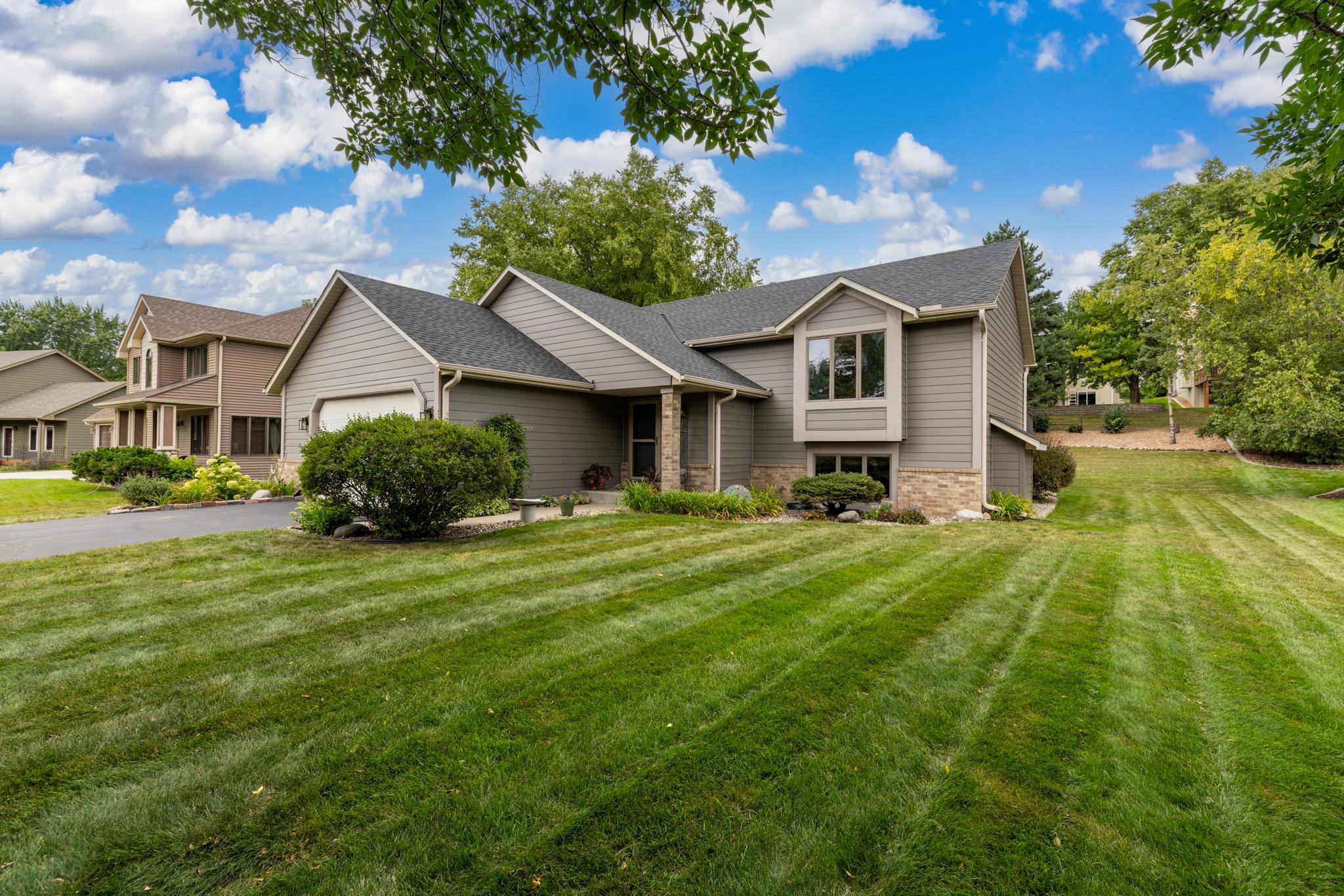 1123 Ridge Bluff Drive — photo
