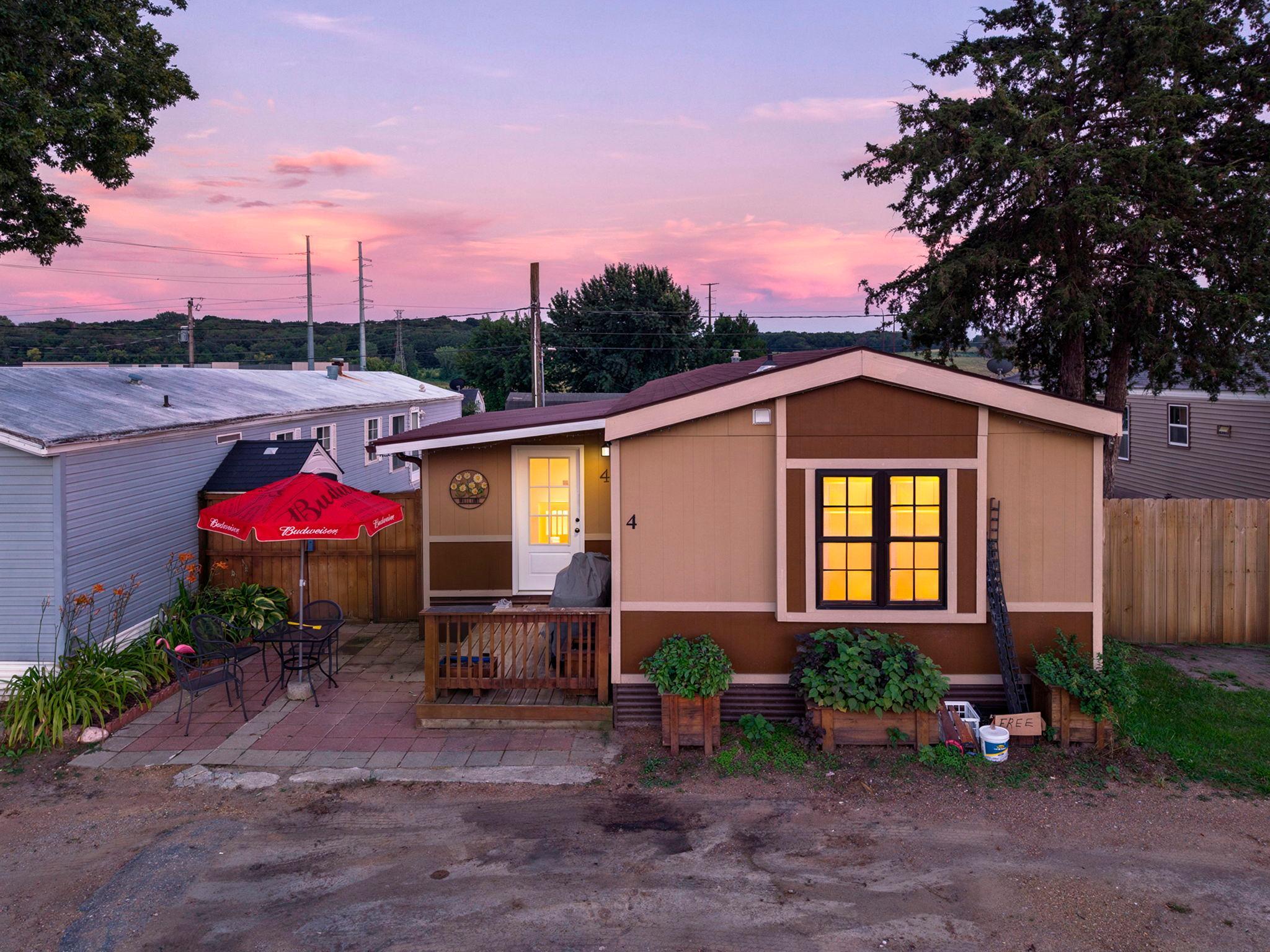 12325 Johnson Memorial Drive 4 — photo