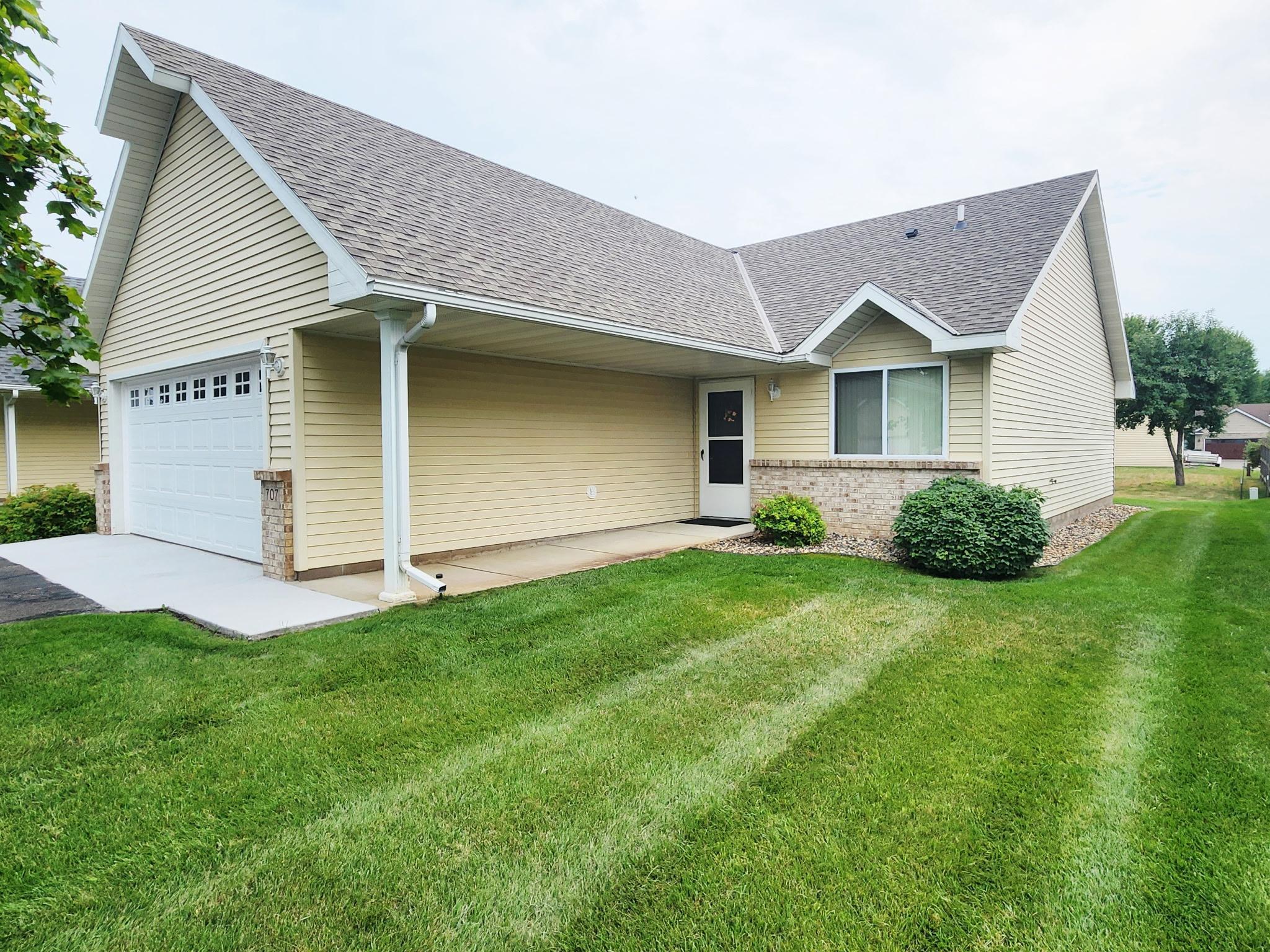 707 Ochotto Lake Drive — photo