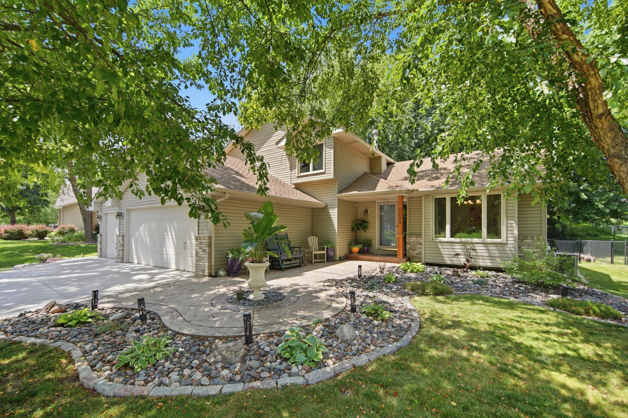5604 Lone Oak Drive — photo
