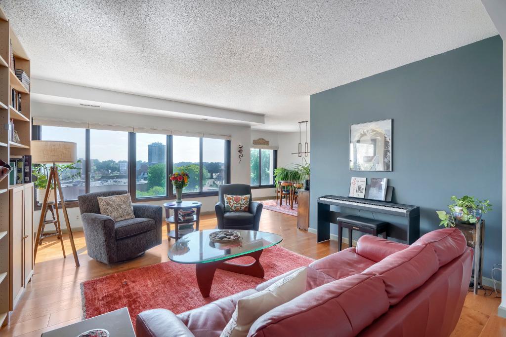 3145 Dean Court 505 — photo