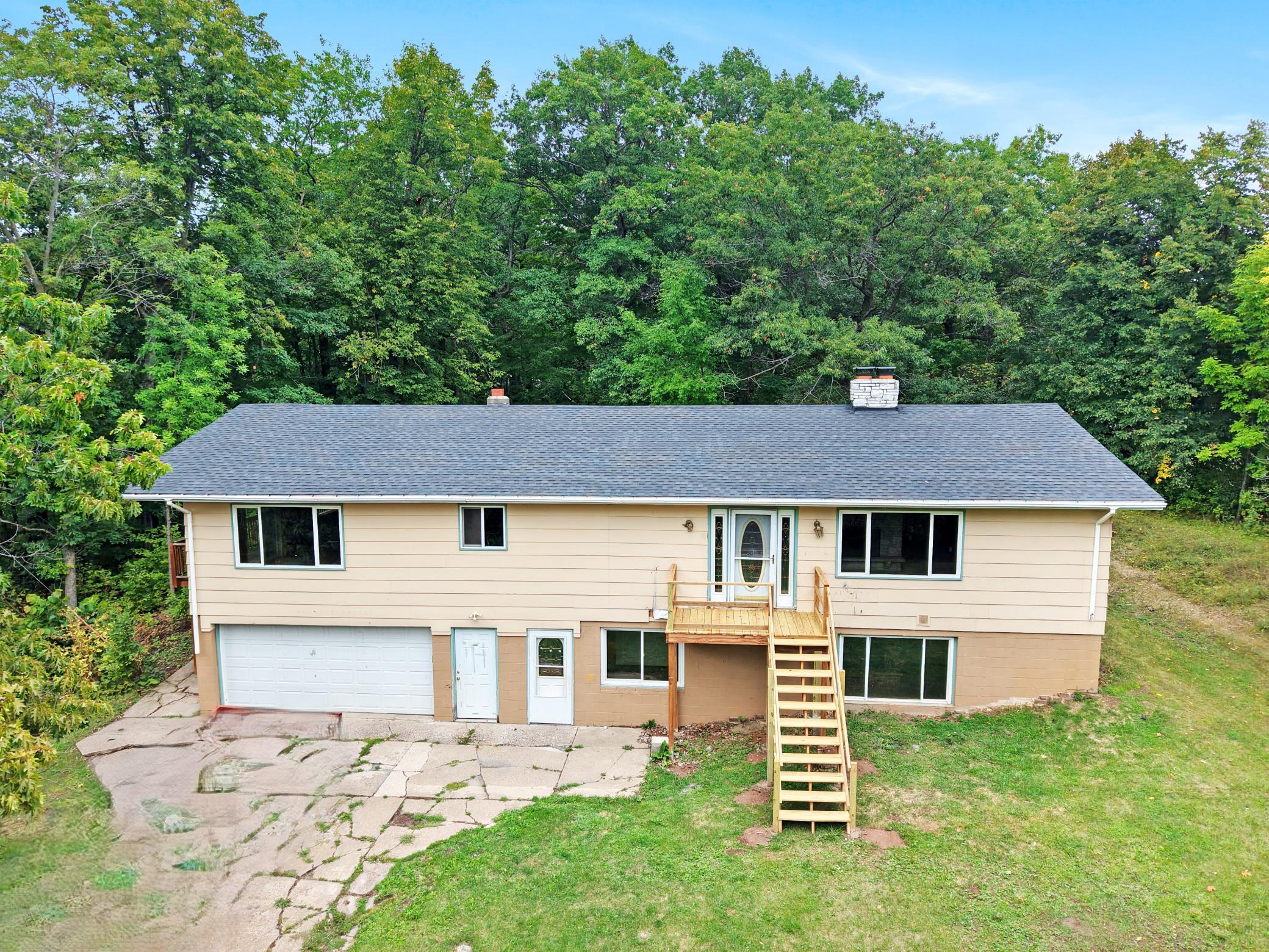 6340 Waterside Drive — photo