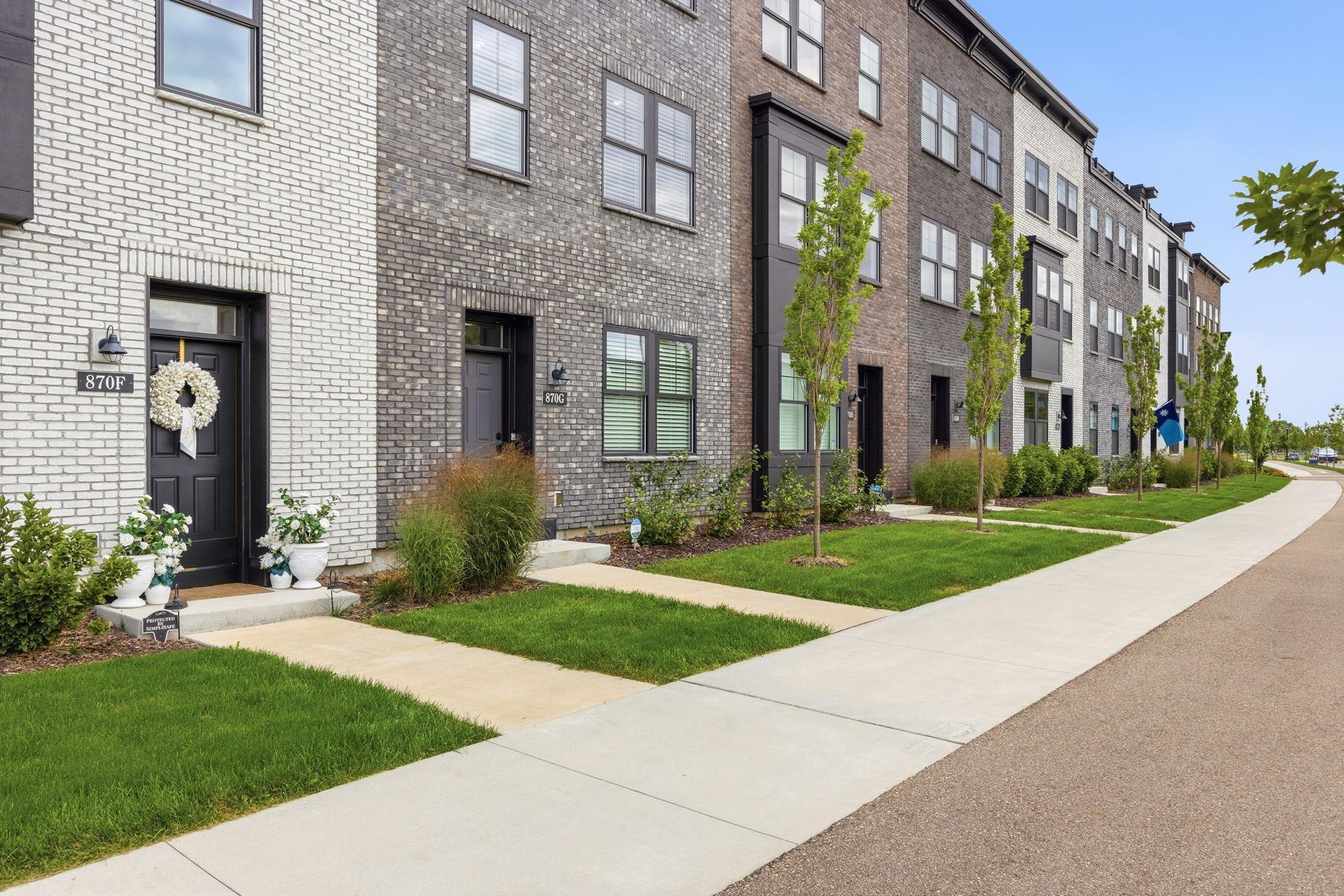 870 Mount Curve Boulevard G — photo