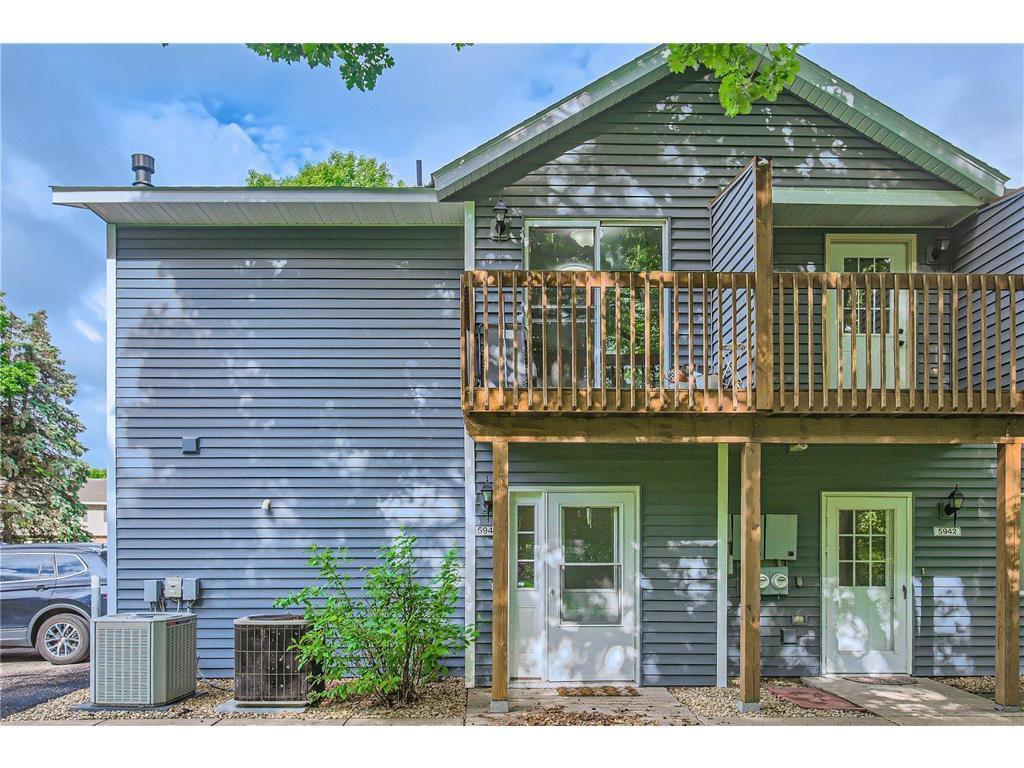 5940 Fernwood Street — photo