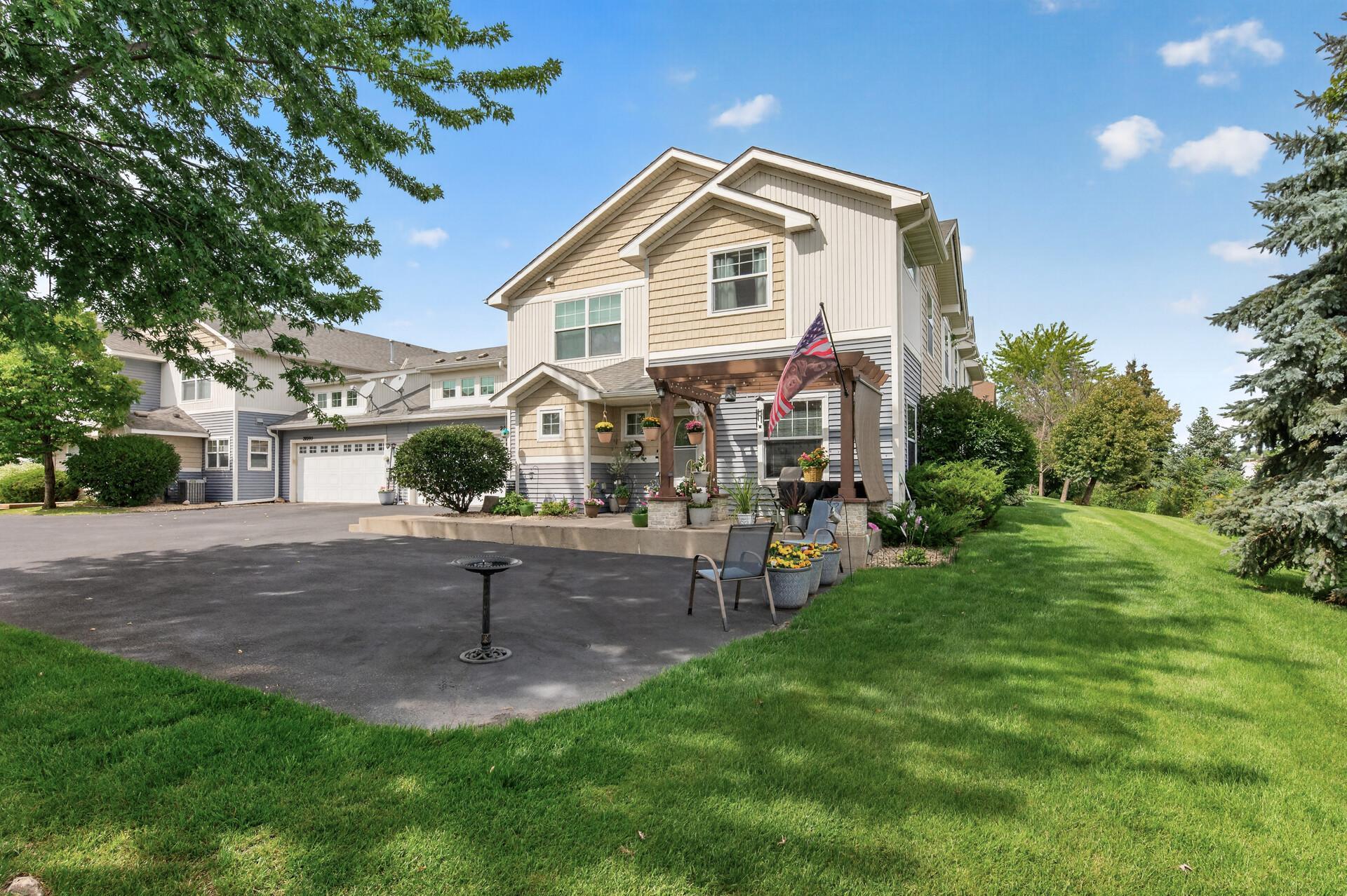 22295 Cameo Court — photo