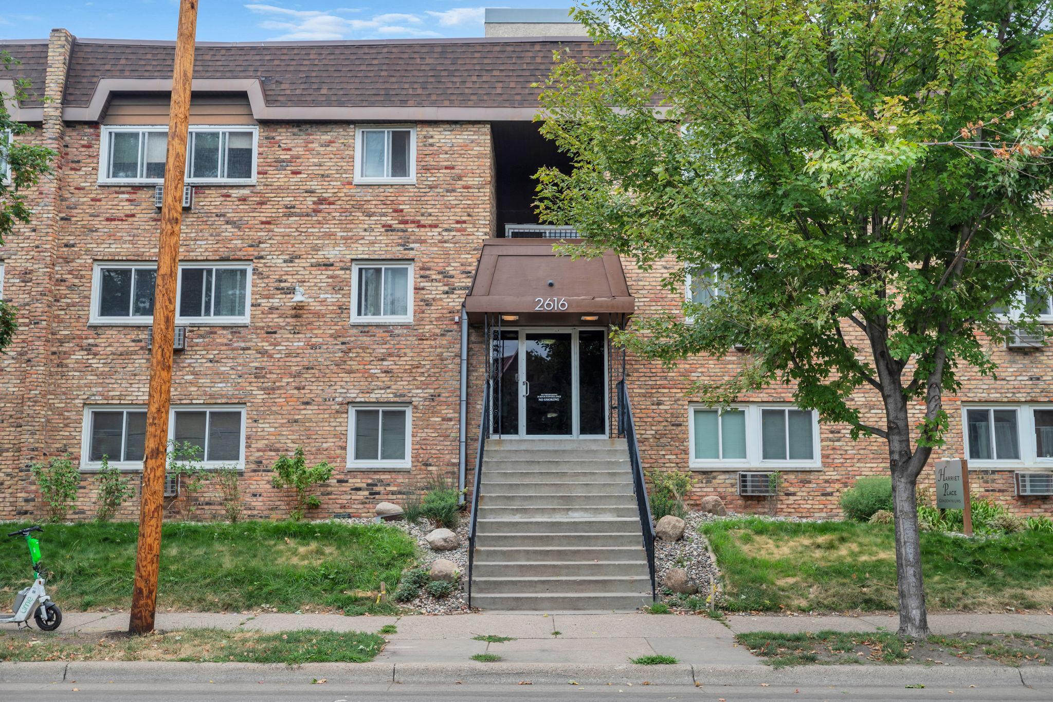 2616 Harriet Avenue 104 — photo