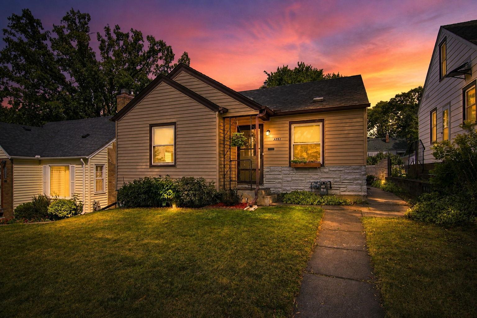 3251 Taylor Street NE — photo
