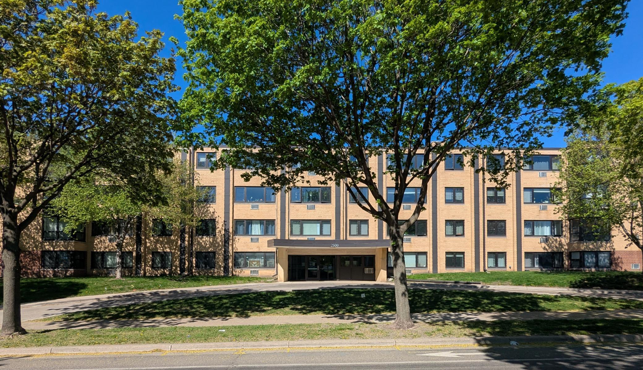 2500 Blaisdell Avenue 206 — photo