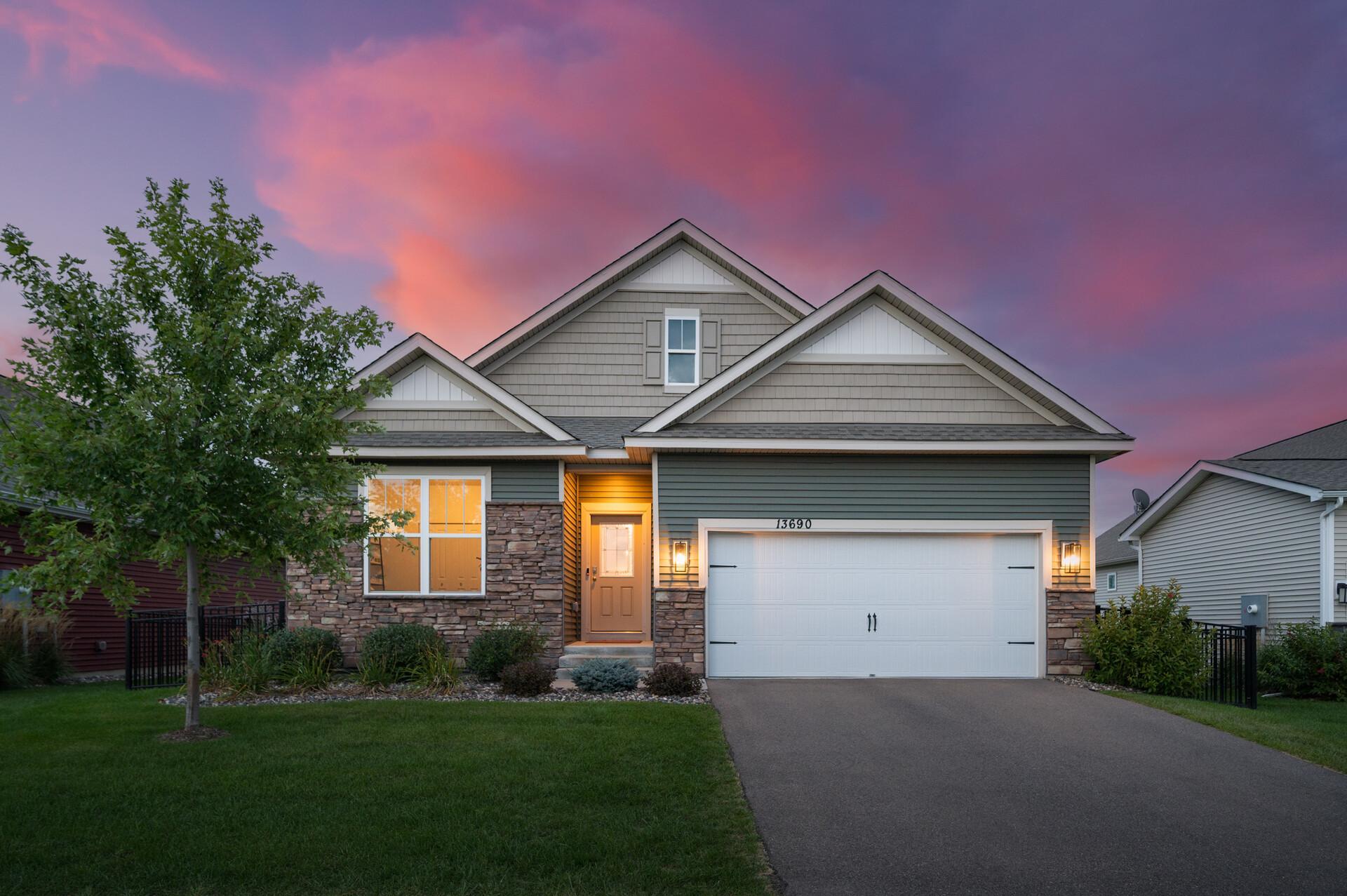 13690 Applewood Trail — photo
